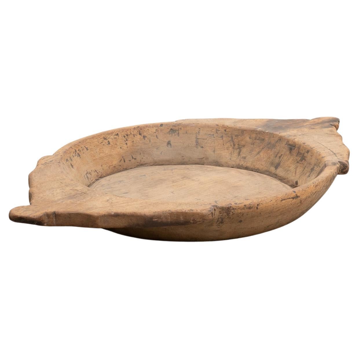 Assiette traditionnelle indienne en bois faite à la main du début du XXe siècle