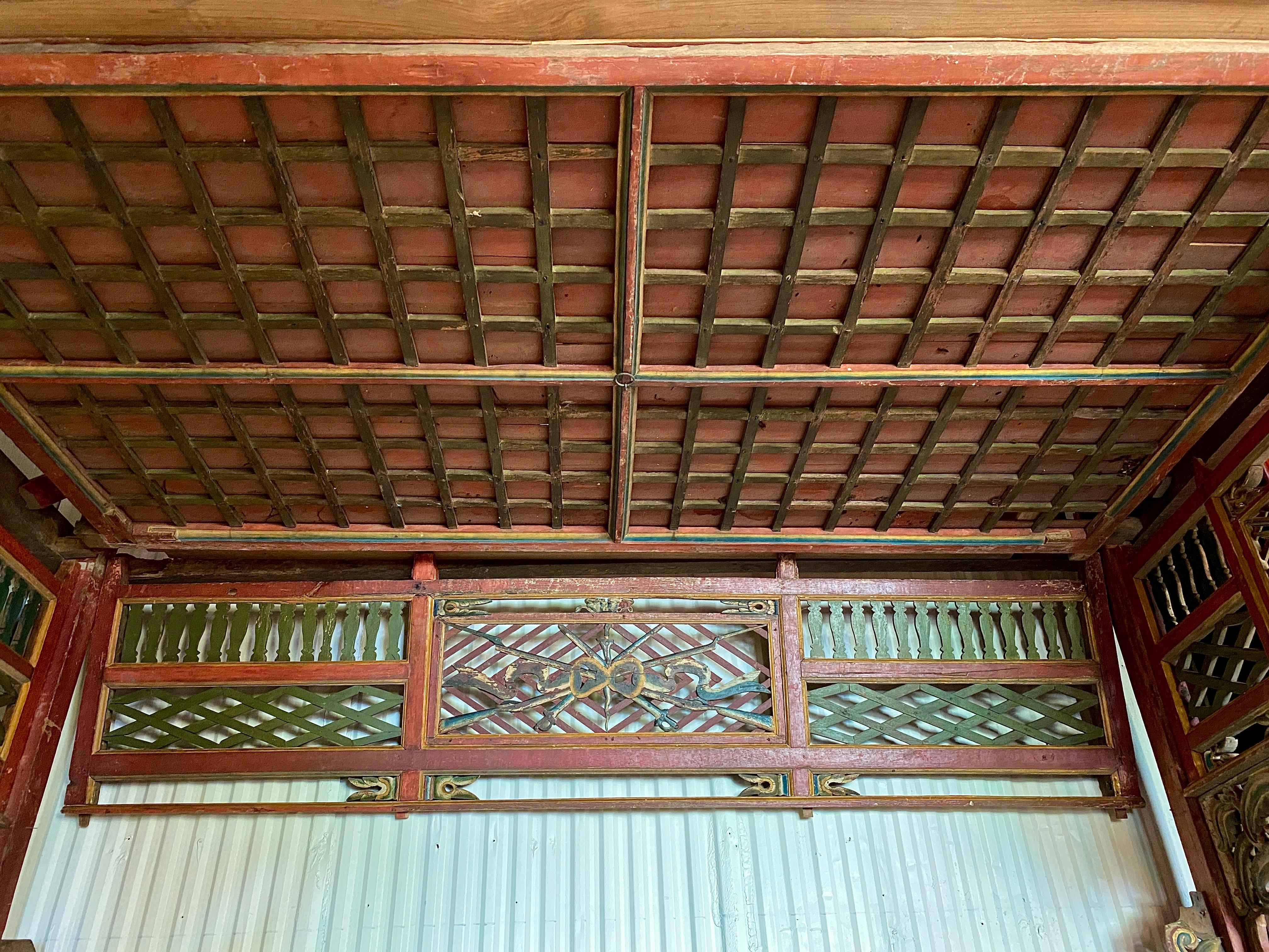 Teak Early 20th Century Indonesian Ceremonial Wedding Bed For Sale