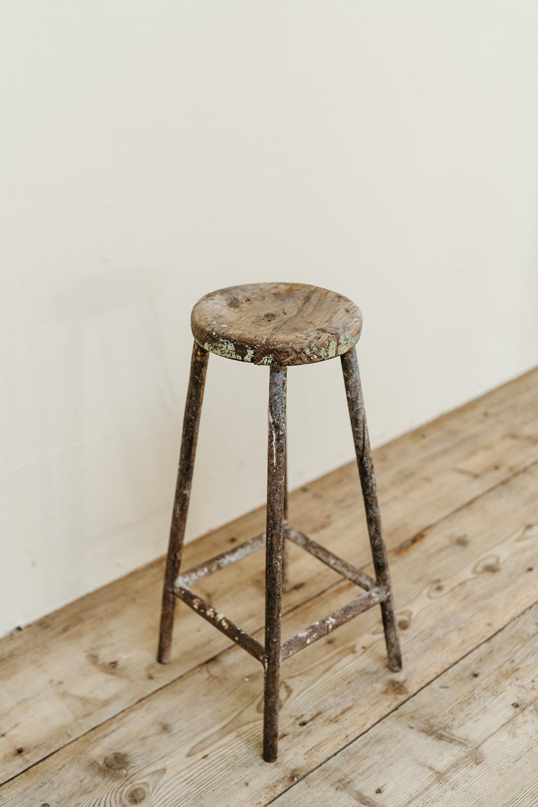 taburete industrial/artístico de principios del siglo xx Belga en venta