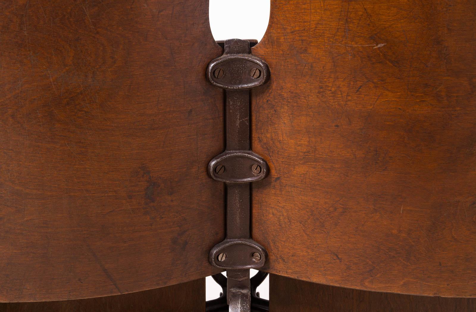 Asiento de biblioteca industrial plegable doble de principios del siglo XX, hierro fundido, madera curvada 5
