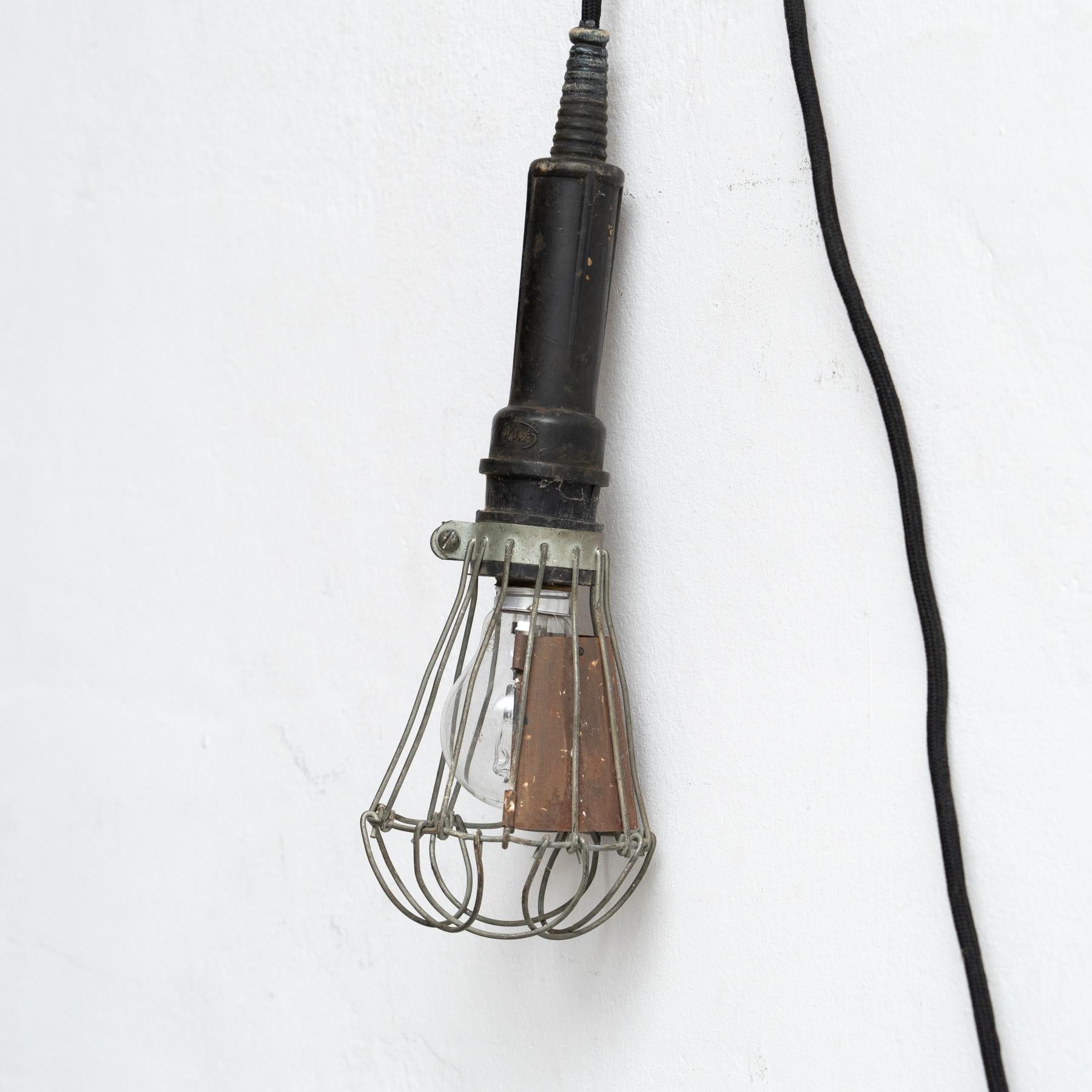 Français Lampe industrielle du début du 20e siècle - France, Circa 1940 en vente
