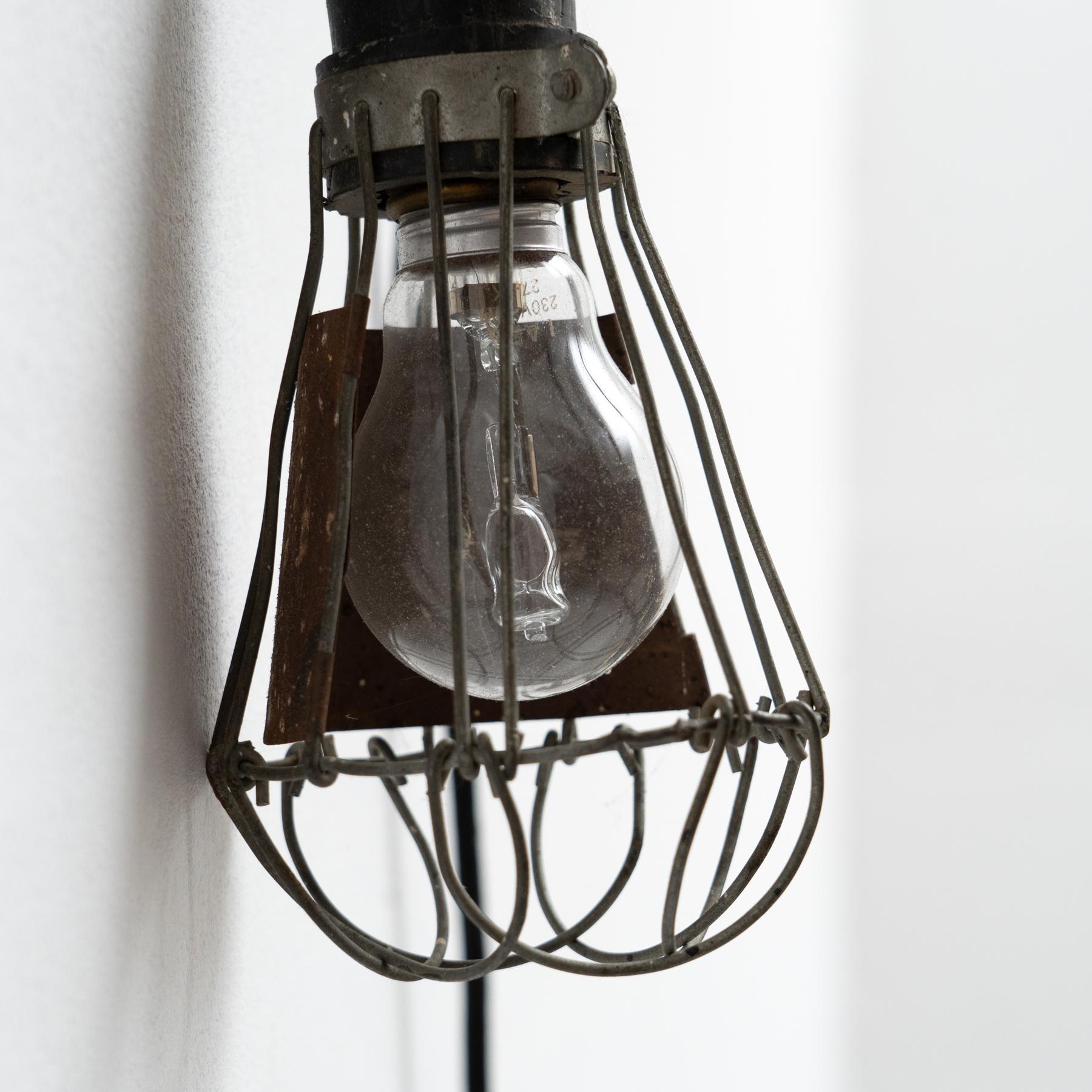 Métal Lampe industrielle du début du 20e siècle - France, Circa 1940 en vente