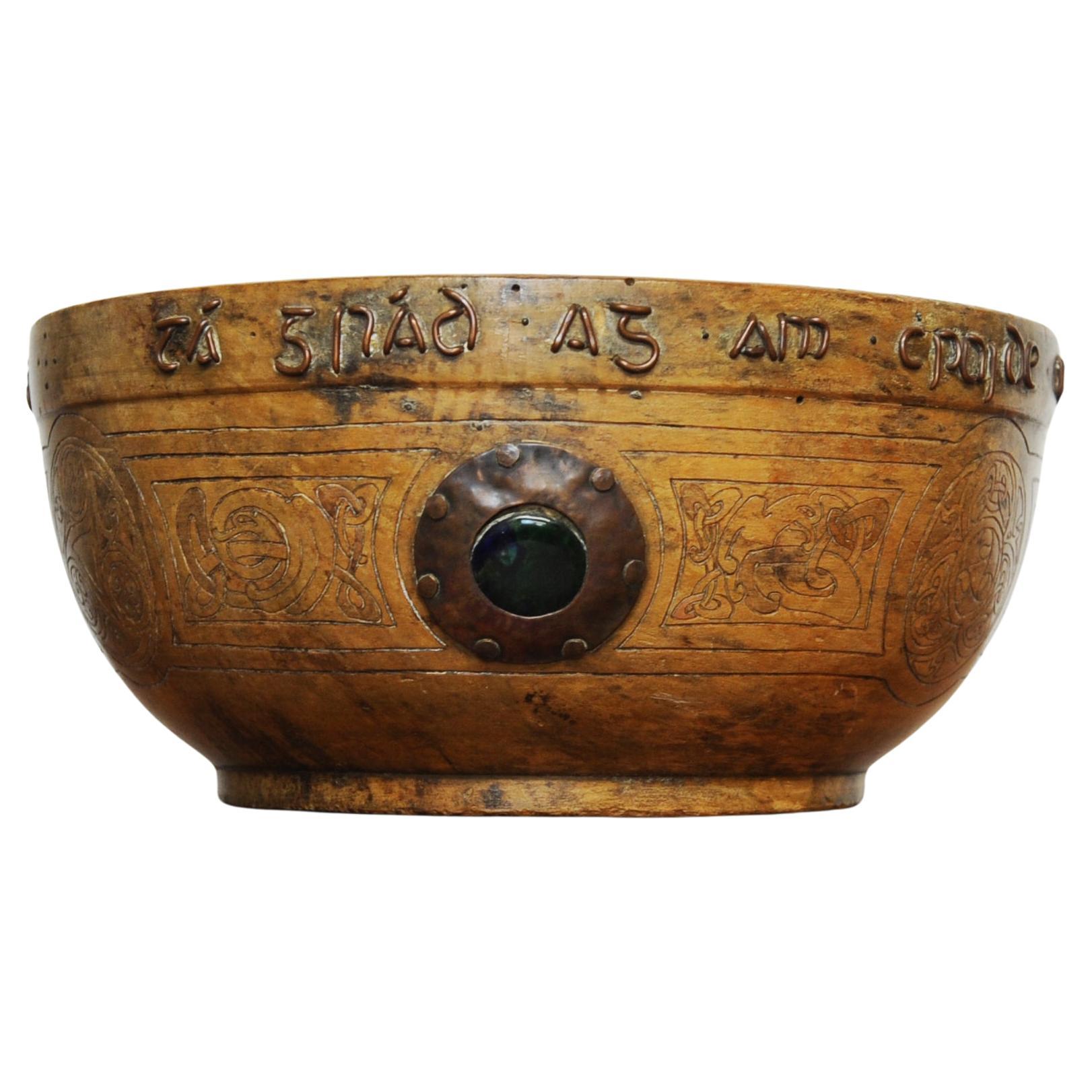 Early 20th Century Irish Arts and Crafts Turned Treen Celtic Bowl, 1910 For Sale