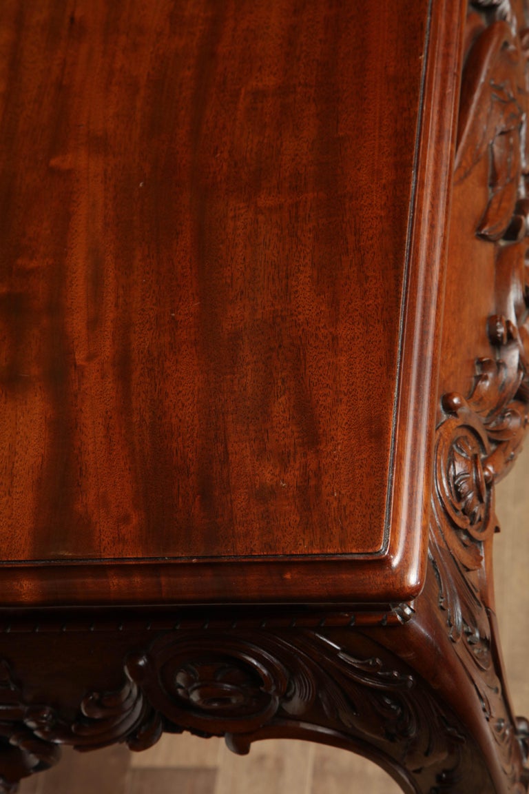 Early 20th Century Irish Console by James Hicks of Lower Pembroke St