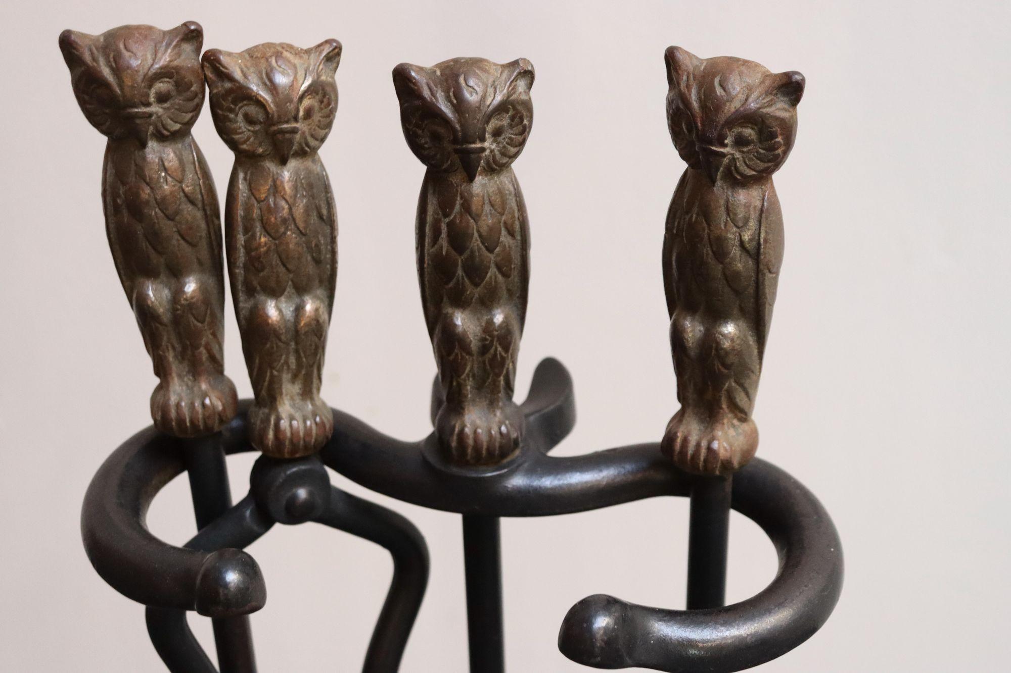 Early 20th Century Iron Fire Tool Set with Cast Brass Owl Form Handles For Sale 5