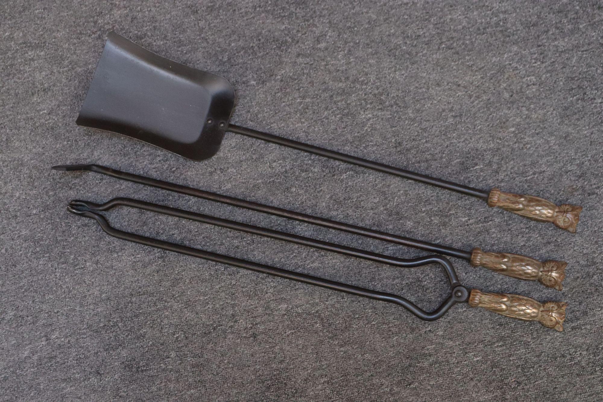 Early 20th Century Iron Fire Tool Set with Cast Brass Owl Form Handles For Sale 9