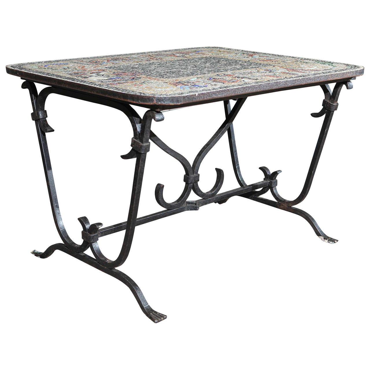 Table en fer du début du XXe siècle avec plateau en pierre de mosaïque provenant d'Angleterre Bon état - En vente à Los Angeles, CA