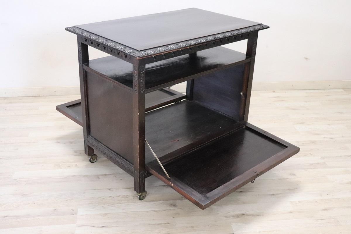 Early 20th century Italian Bar Cart on Wheels in Beech Wood For Sale 2