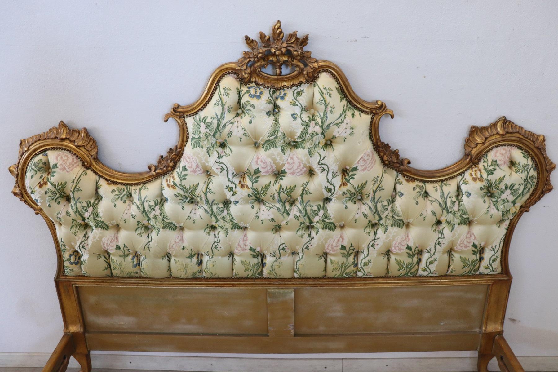 Early 20th Century Italian Baroque Style Carved and Gilded Wood Double Bed In Good Condition In Casale Monferrato, IT