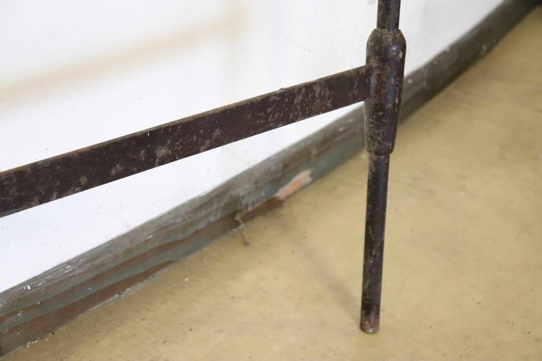 Early 20th Century Italian Baroque Style Gilded Wrought Iron Headboard 2