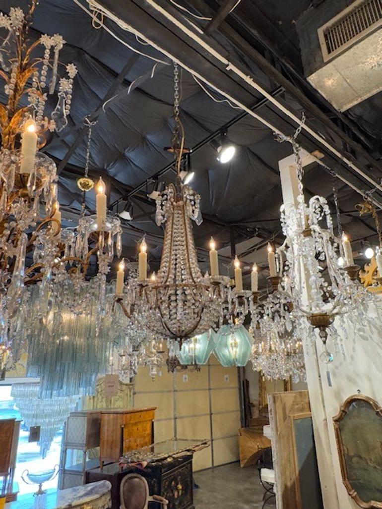 Lustre italien du début du 20e siècle en forme de panier et en cristal perlé en vente 2