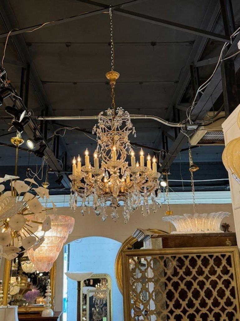 Lampadario di cristallo e perline italiano dei primi del Novecento in vendita 2