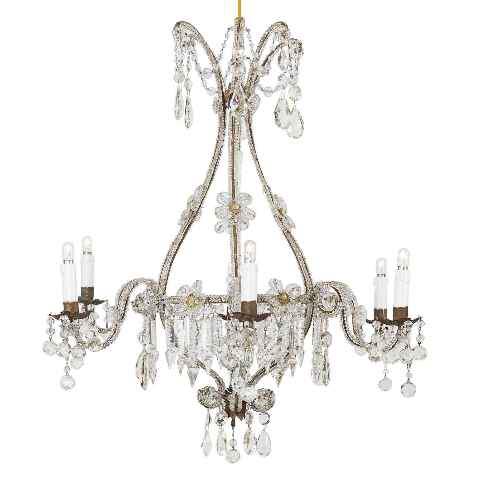 Early 20th Century Italian Beaded Crystal Flower Chandelier with Gilt Buttons For Sale 1