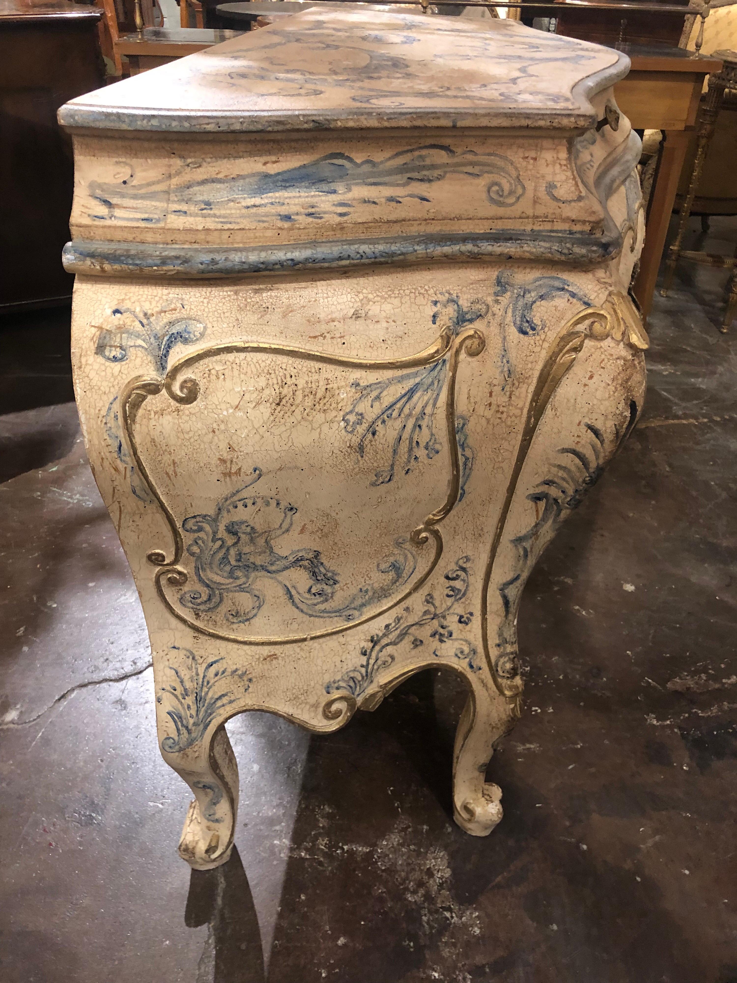 Early 20th Century Italian Bombe' Shaped and Painted Commode In Good Condition In Dallas, TX