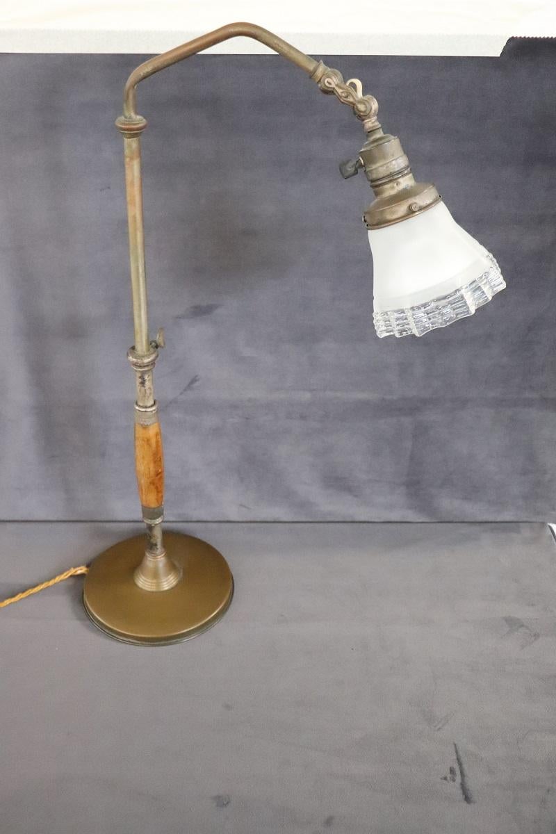 Early 20th Century Italian Brass and Glass Table Lamp For Sale 7