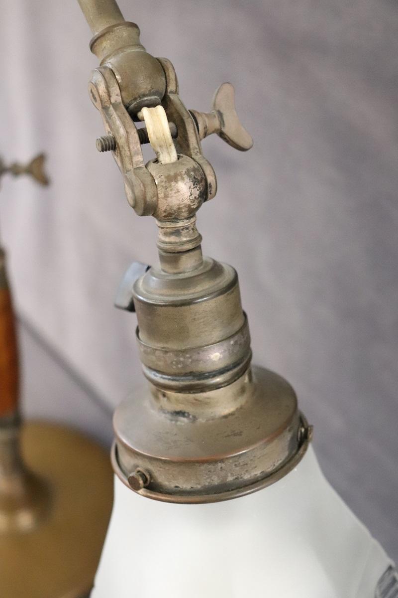 Italienische Tischlampe aus Messing und Glas aus dem frühen 20. Jahrhundert im Angebot 4