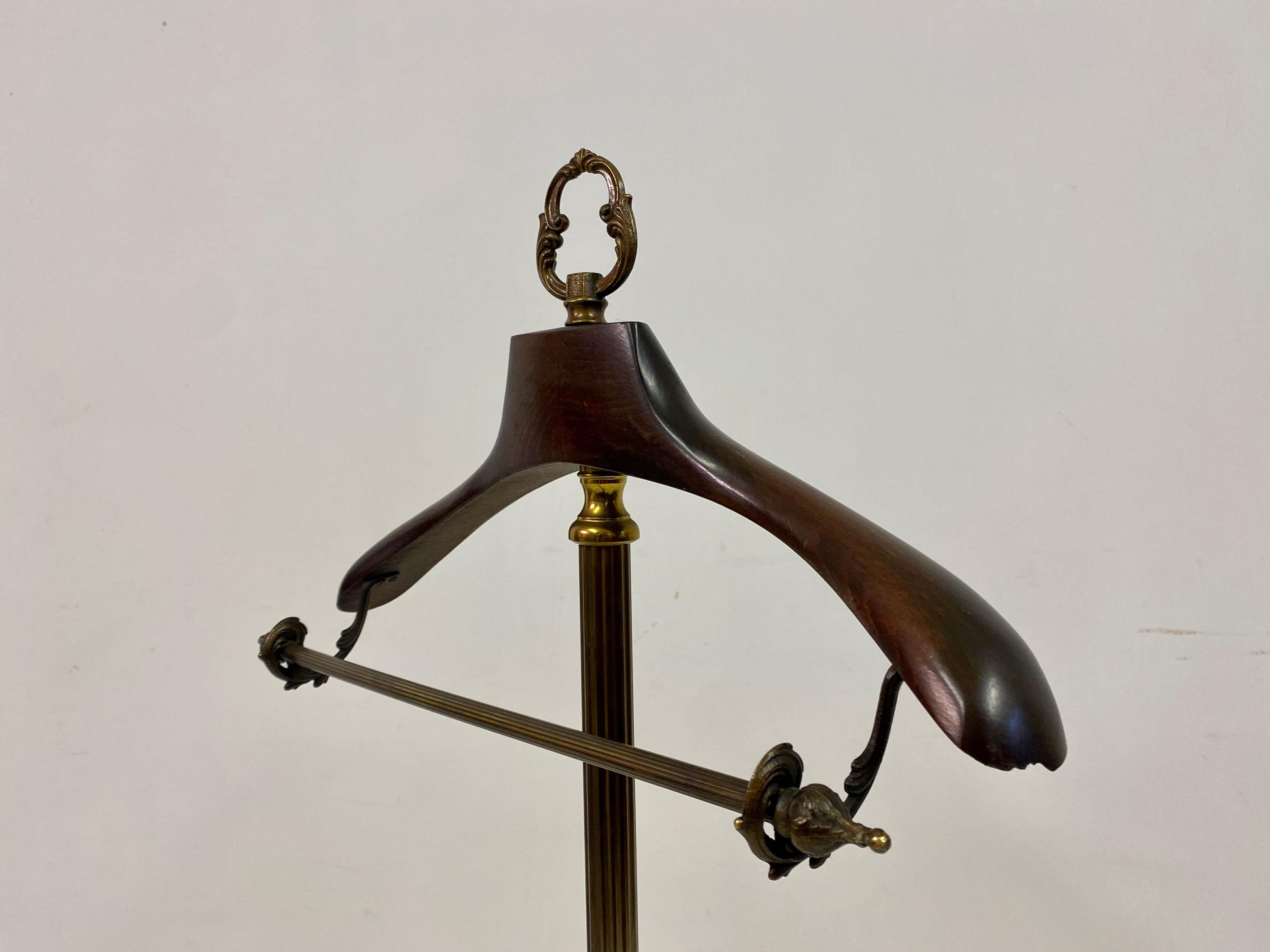 Early 20th Century Italian Brass Valet Stand For Sale 7