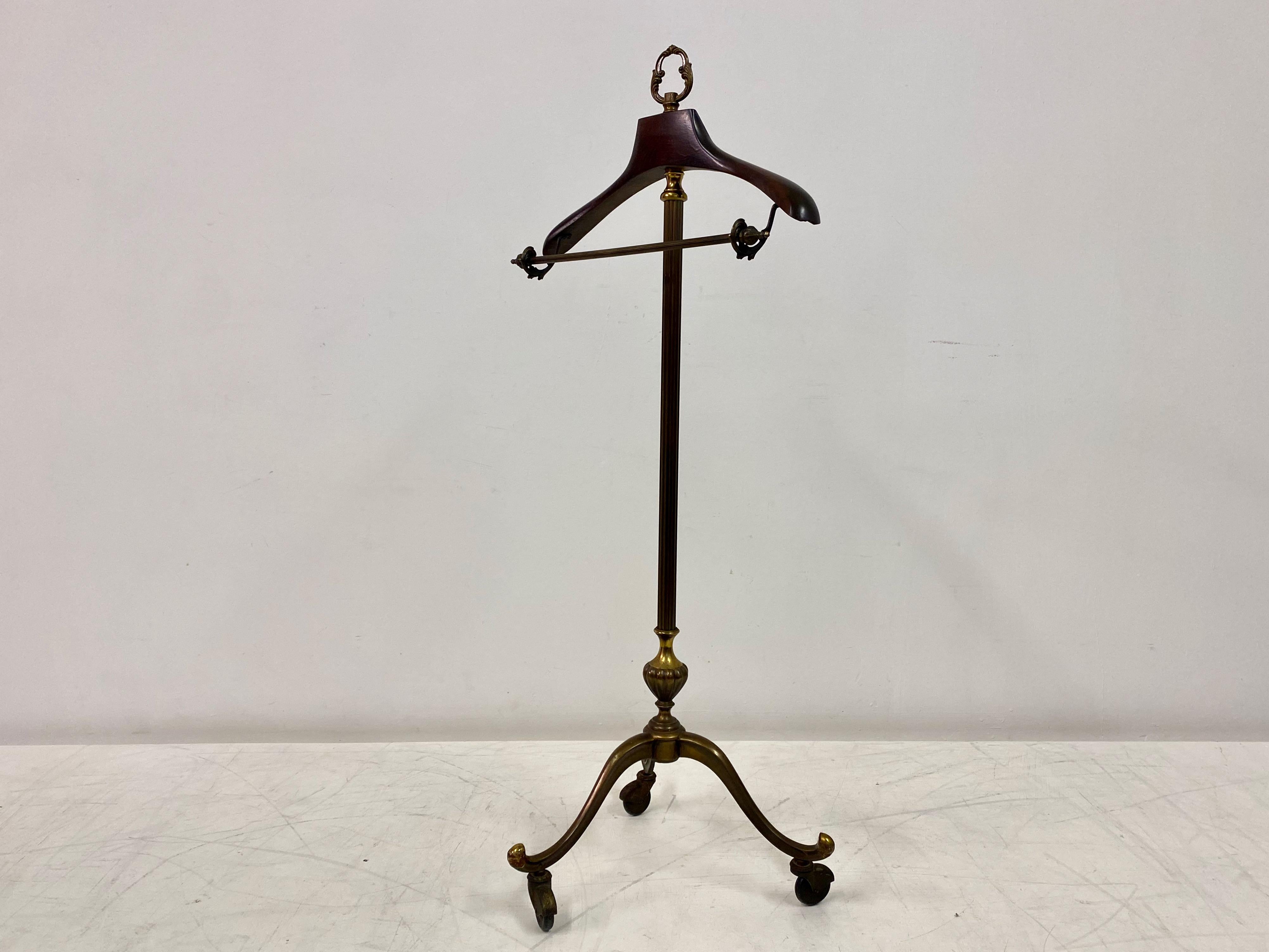 Early 20th Century Italian Brass Valet Stand For Sale 9