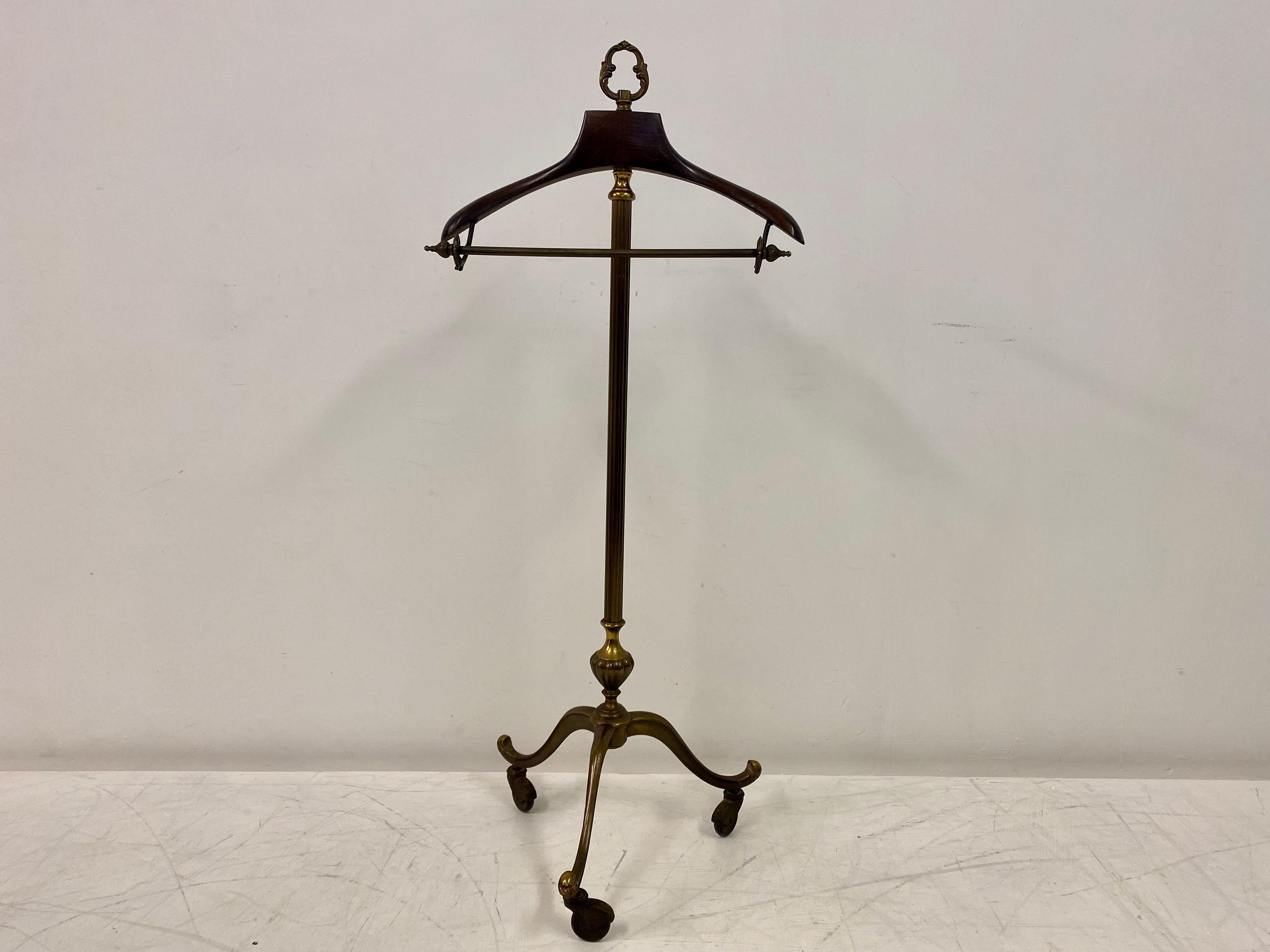 Early 20th Century Italian Brass Valet Stand In Good Condition For Sale In London, London
