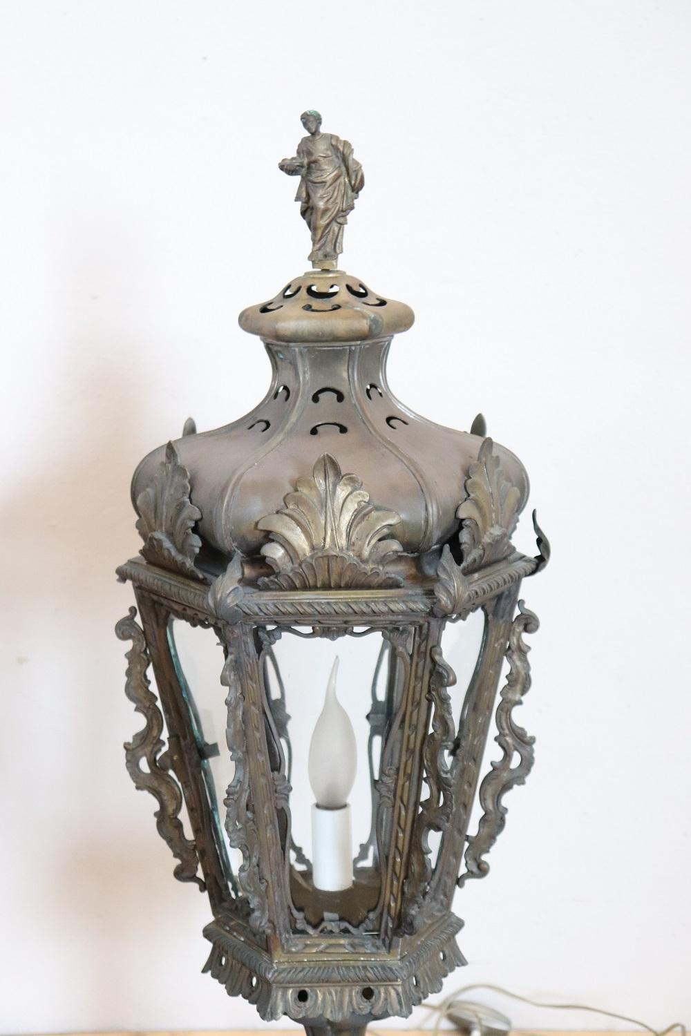  Early 20th Century Italian Bronze Pair fo Table Lamps or Lanterns In Excellent Condition For Sale In Casale Monferrato, IT