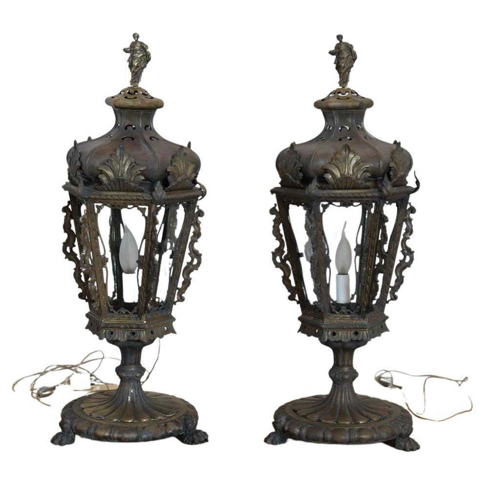  Paire de lampes de table ou de lanternes en bronze italiennes du début du 20e siècle en vente