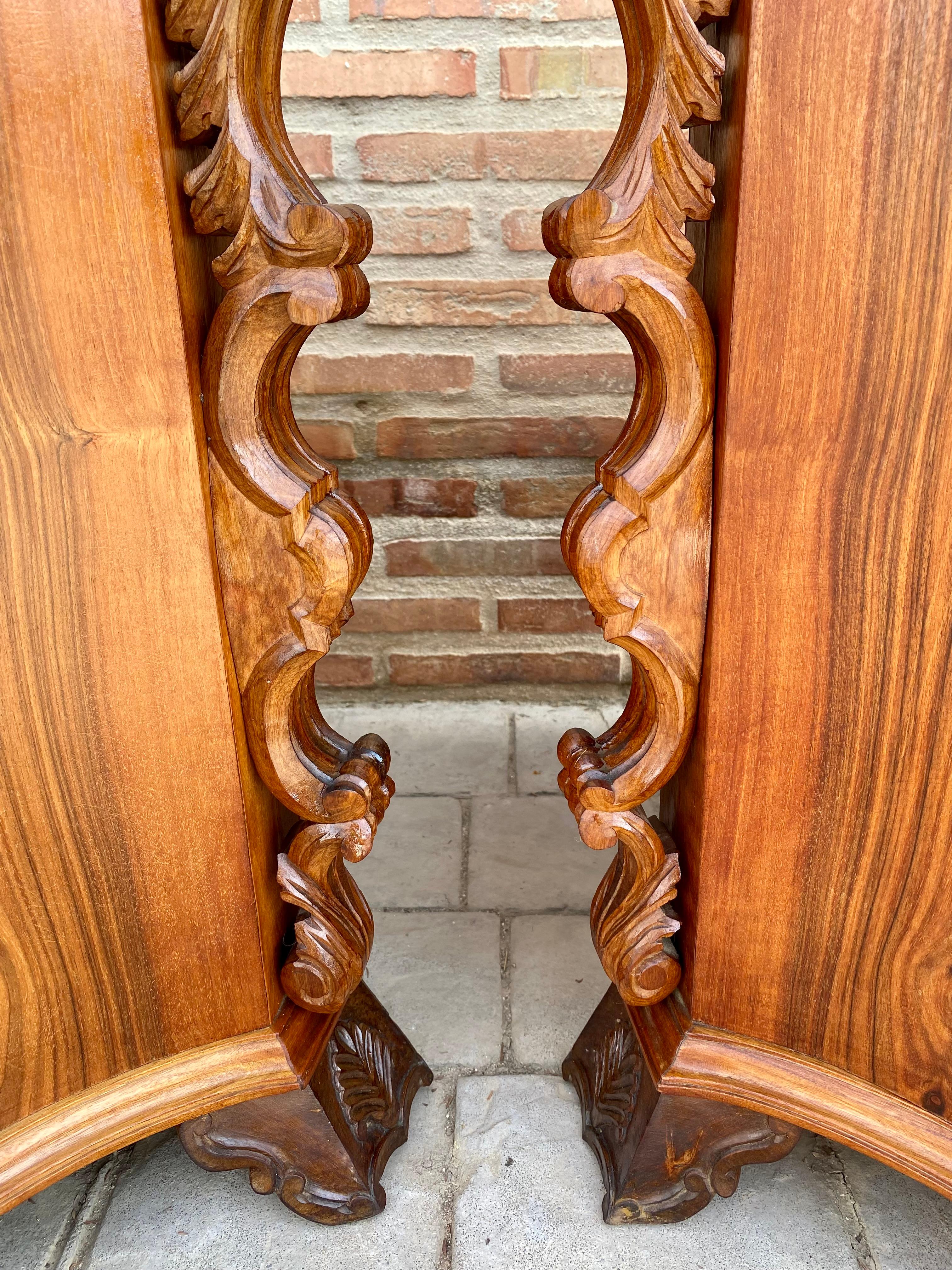 Early 20th Century Italian Burl Walnut and Fruitwood Bedside Commodes, Set of 2 For Sale 2