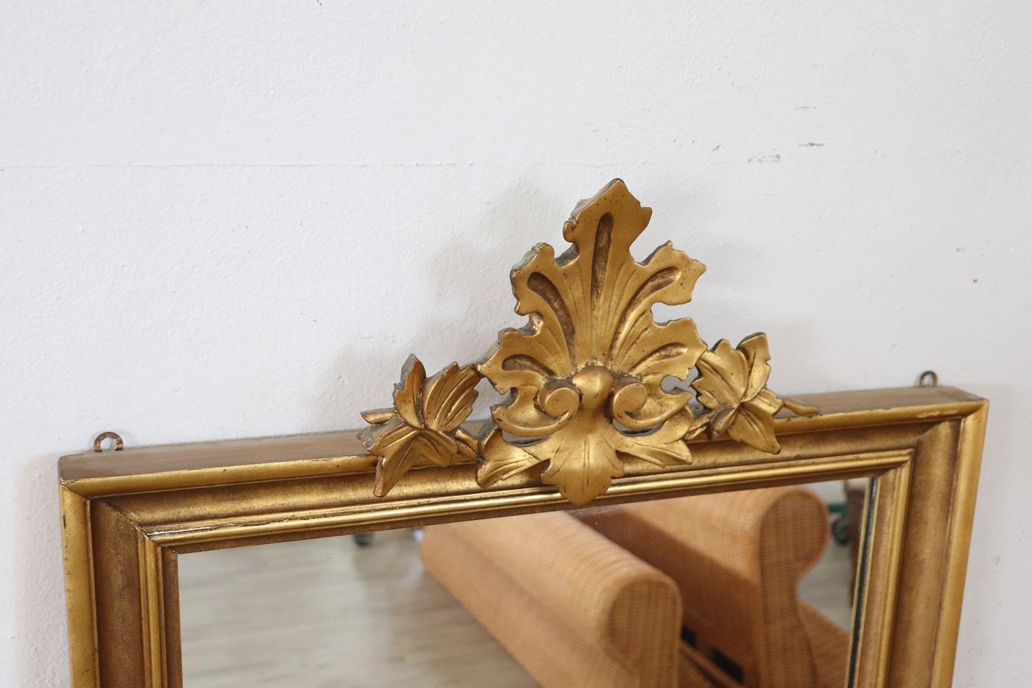 Gilt Early 20th Century Italian Carved and Gilded Wood Wall Mirror