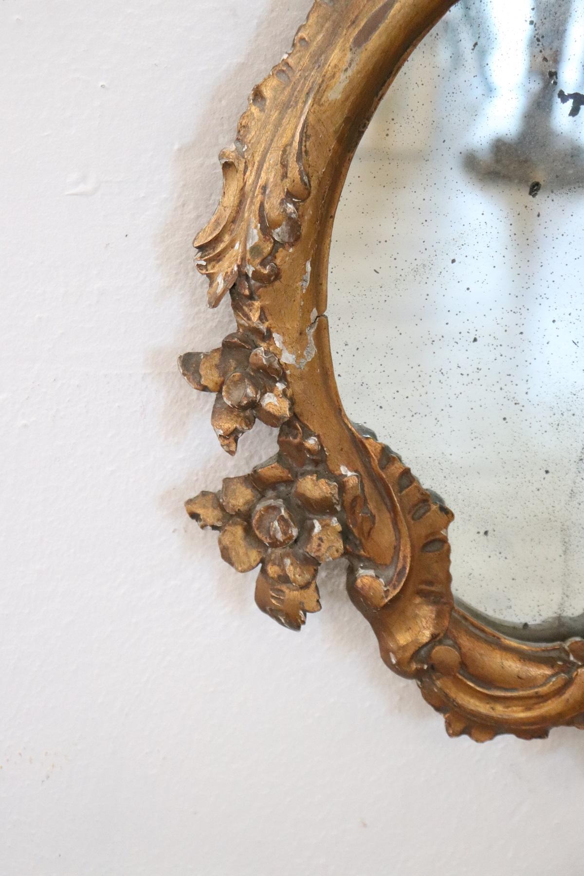Mid-20th Century Early 20th Century Italian Carved Gilded Wood Wall Mirror