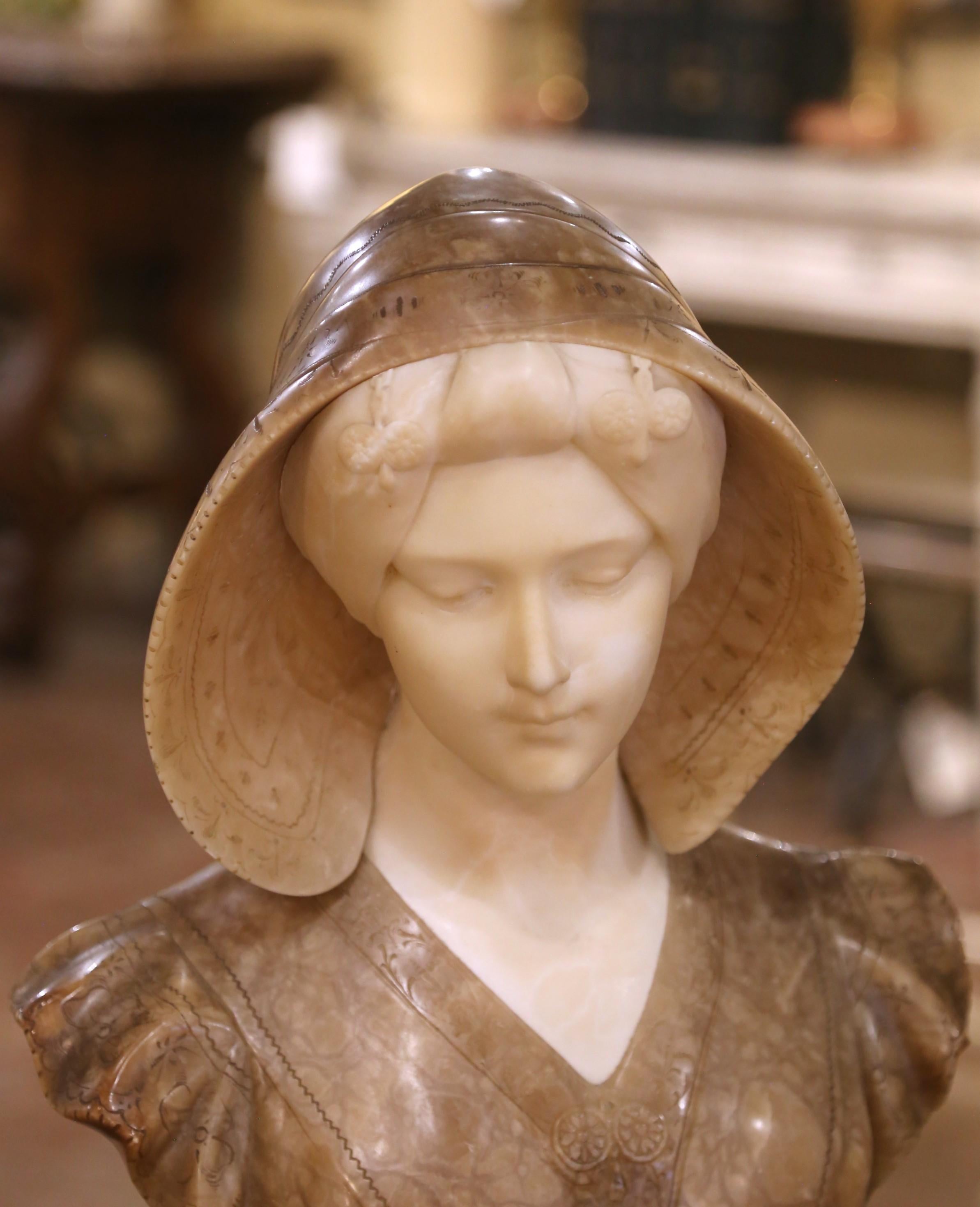 Belle Époque Buste de jeune fille en marbre italien sculpté du début du 20e siècle, signé Pugi en vente