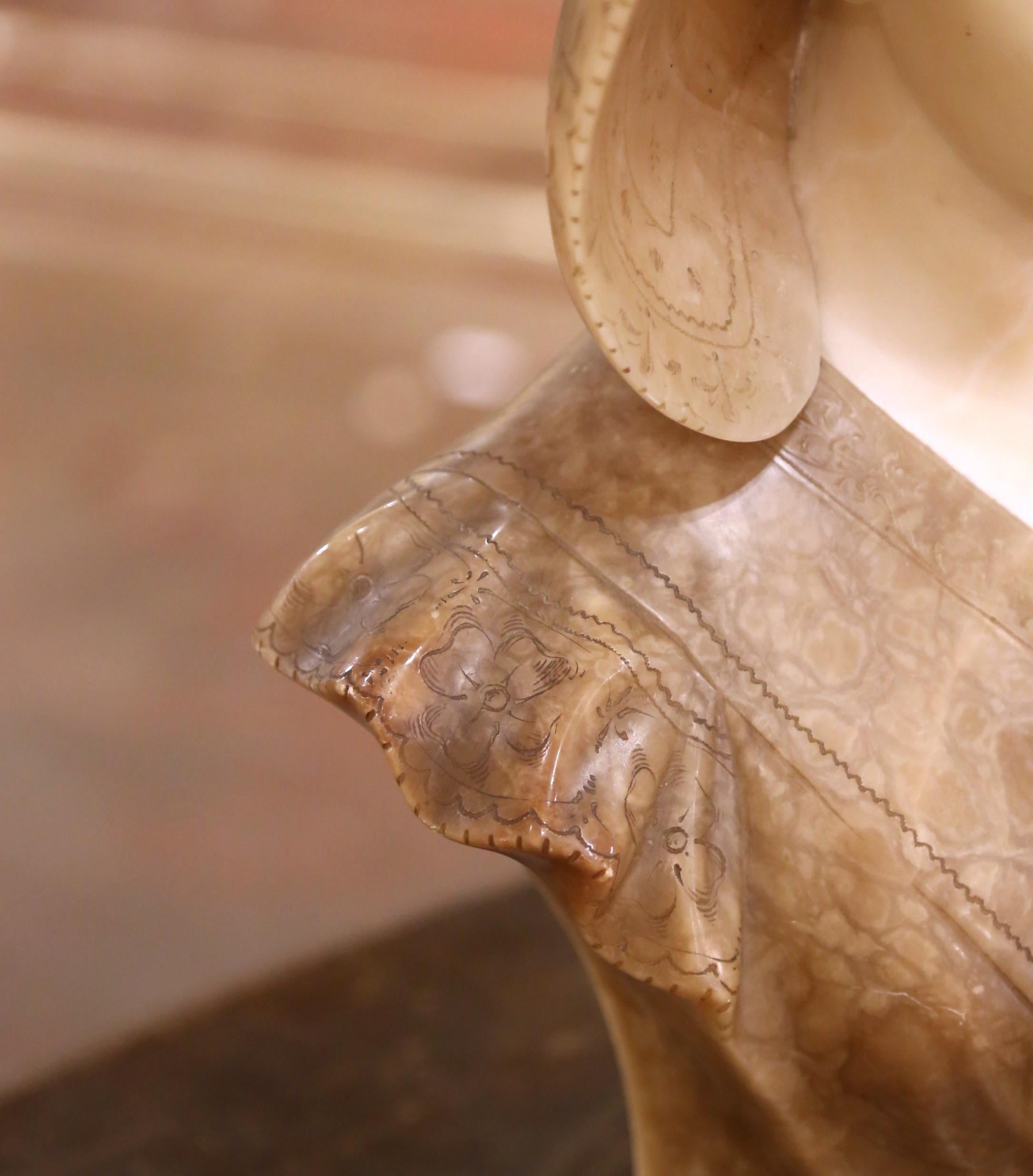 Buste de jeune fille en marbre italien sculpté du début du 20e siècle, signé Pugi Excellent état - En vente à Dallas, TX