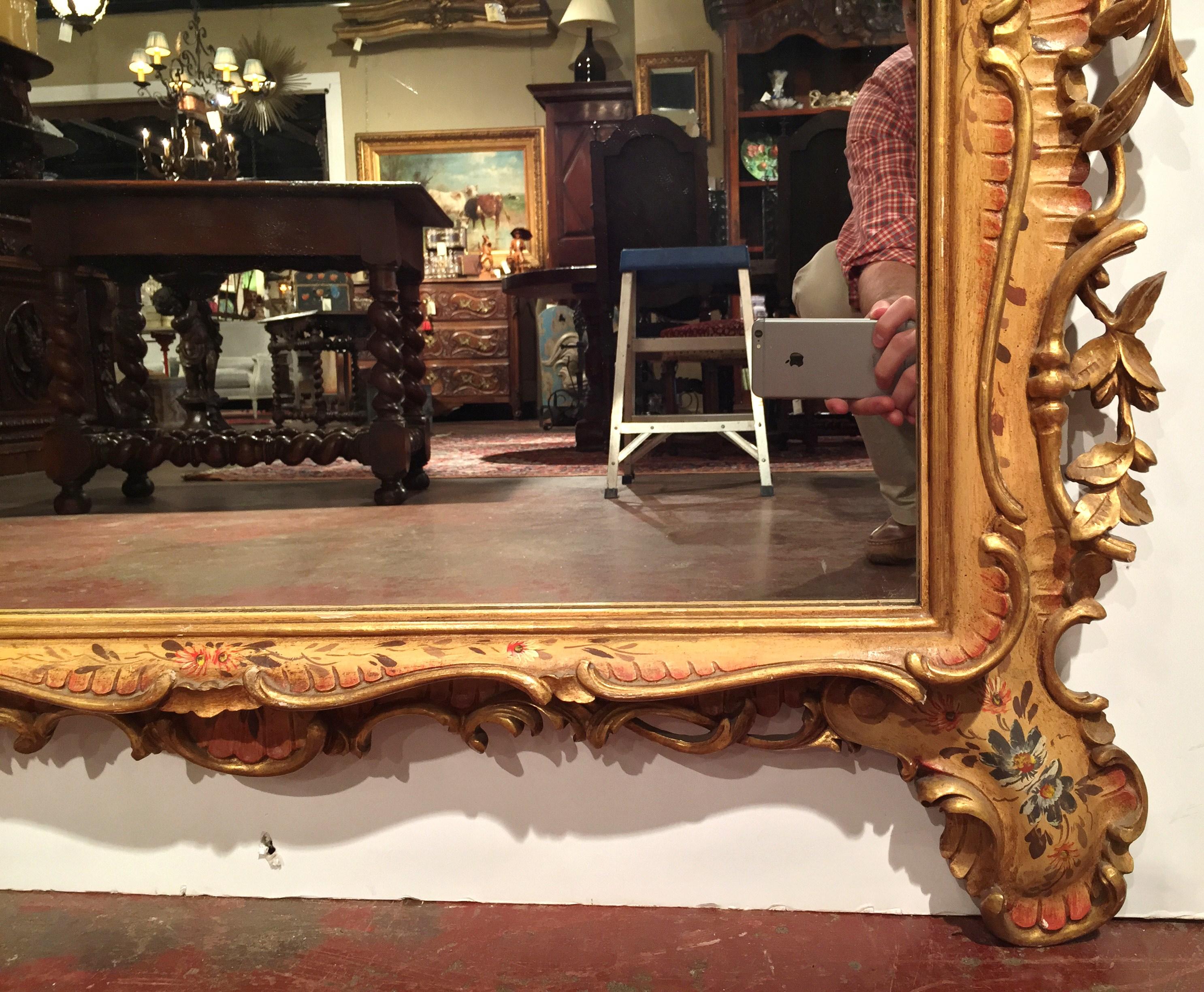 Early 20th Century Italian Carved Painted Wall Mirror In Excellent Condition In Dallas, TX