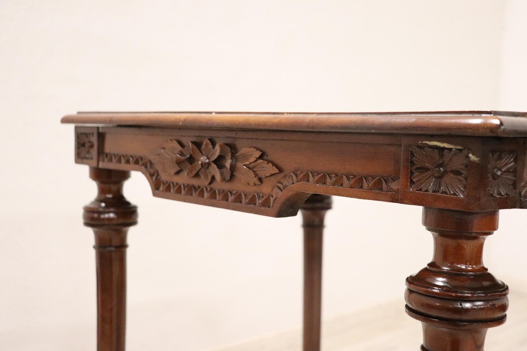 Early 20th Century Italian Carved Walnut Side Table 3