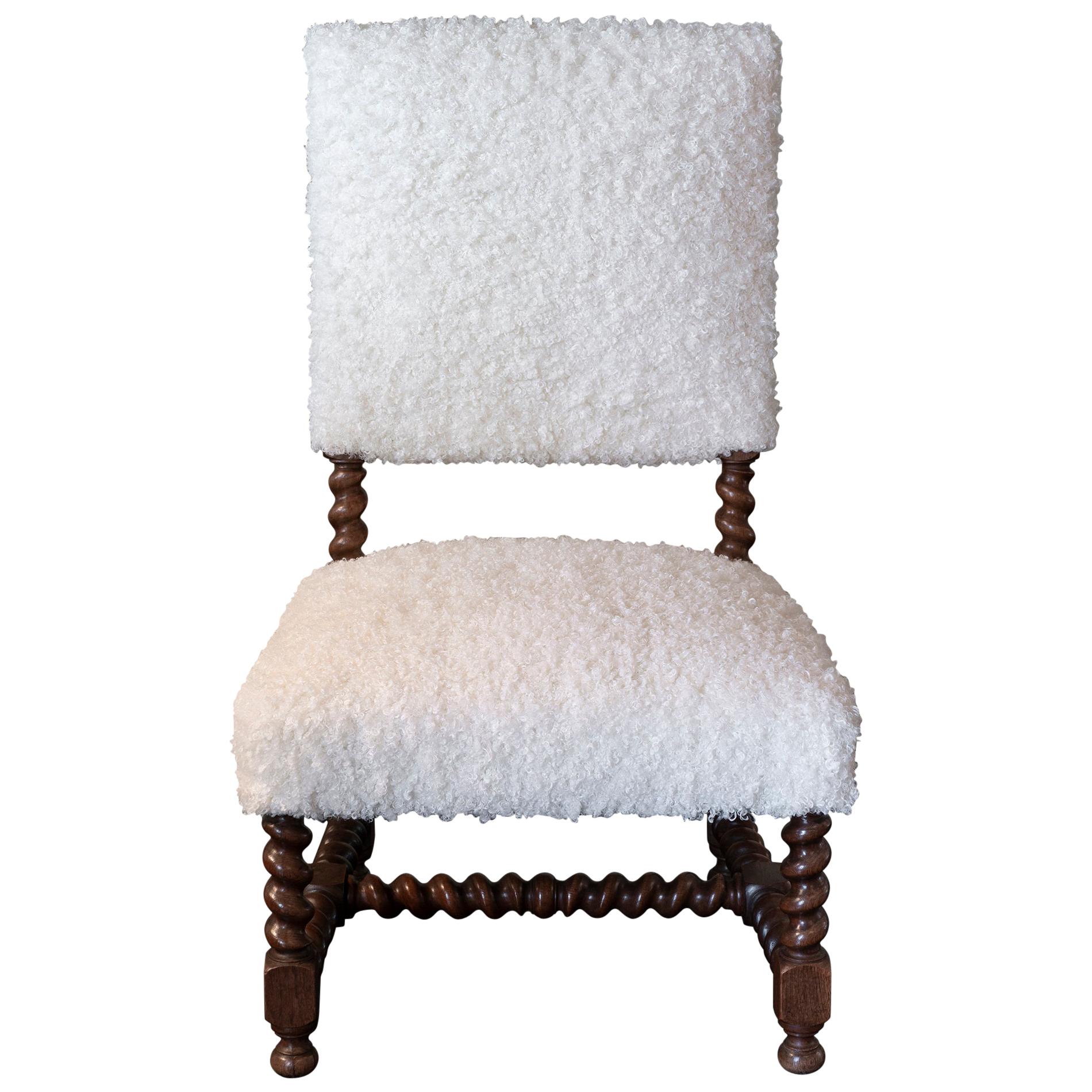 Early 20th Century Italian Chair Walnut and White Curly Wool Fabric