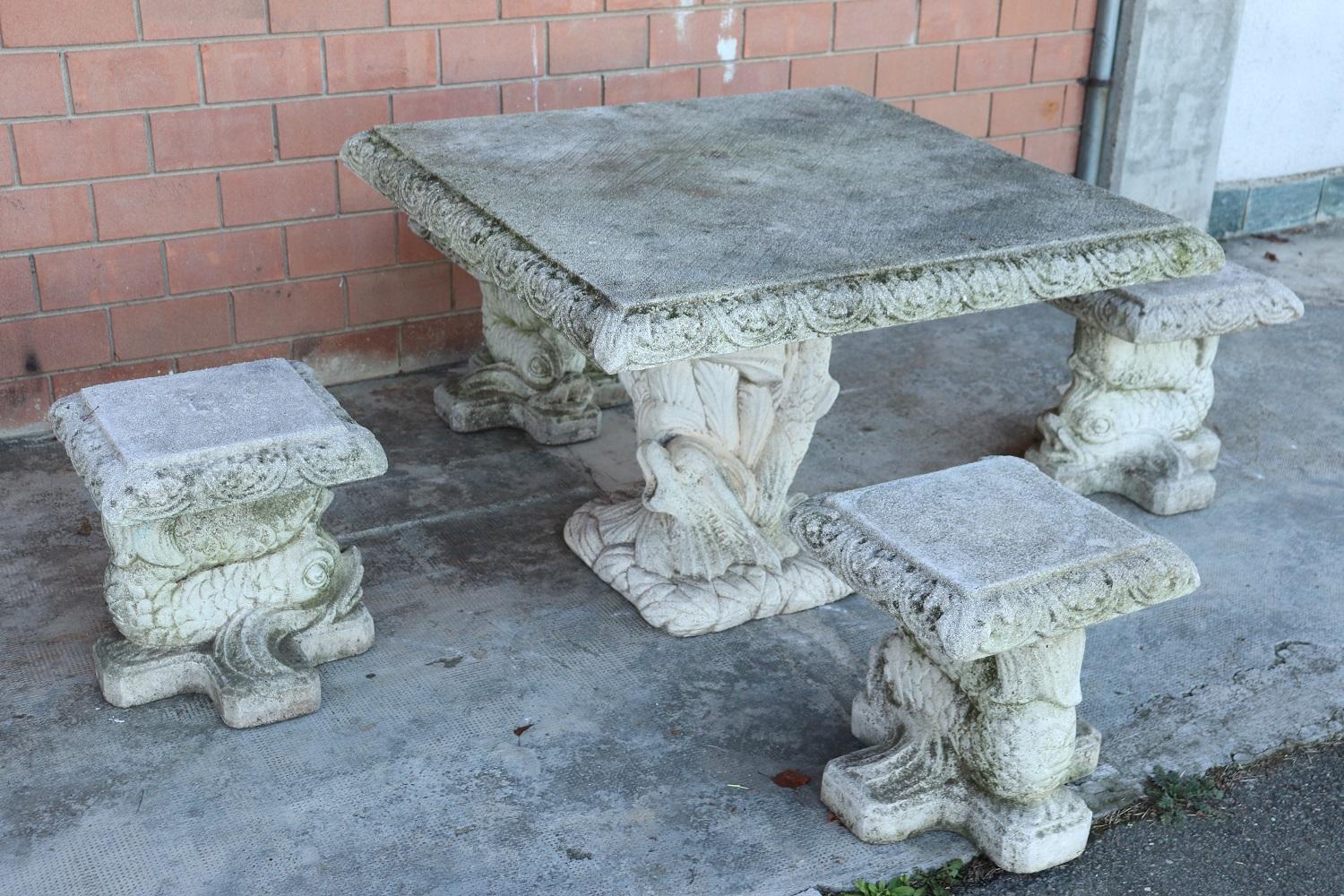 Early 20th Century Italian Charles X Garden Set Table and Four Stools In Good Condition In Casale Monferrato, IT