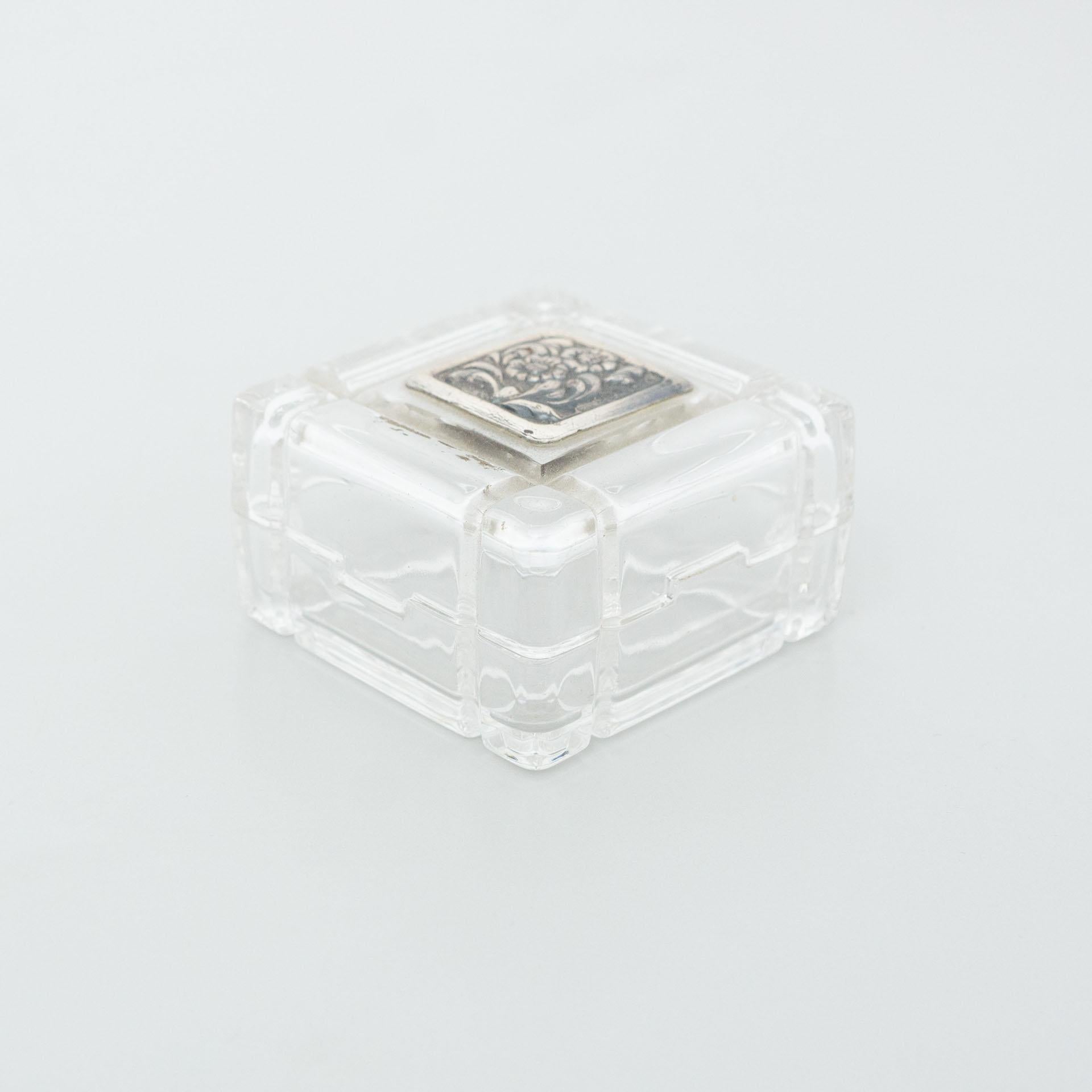 Early 20th Century Italian Crystal Jewelry Box 5