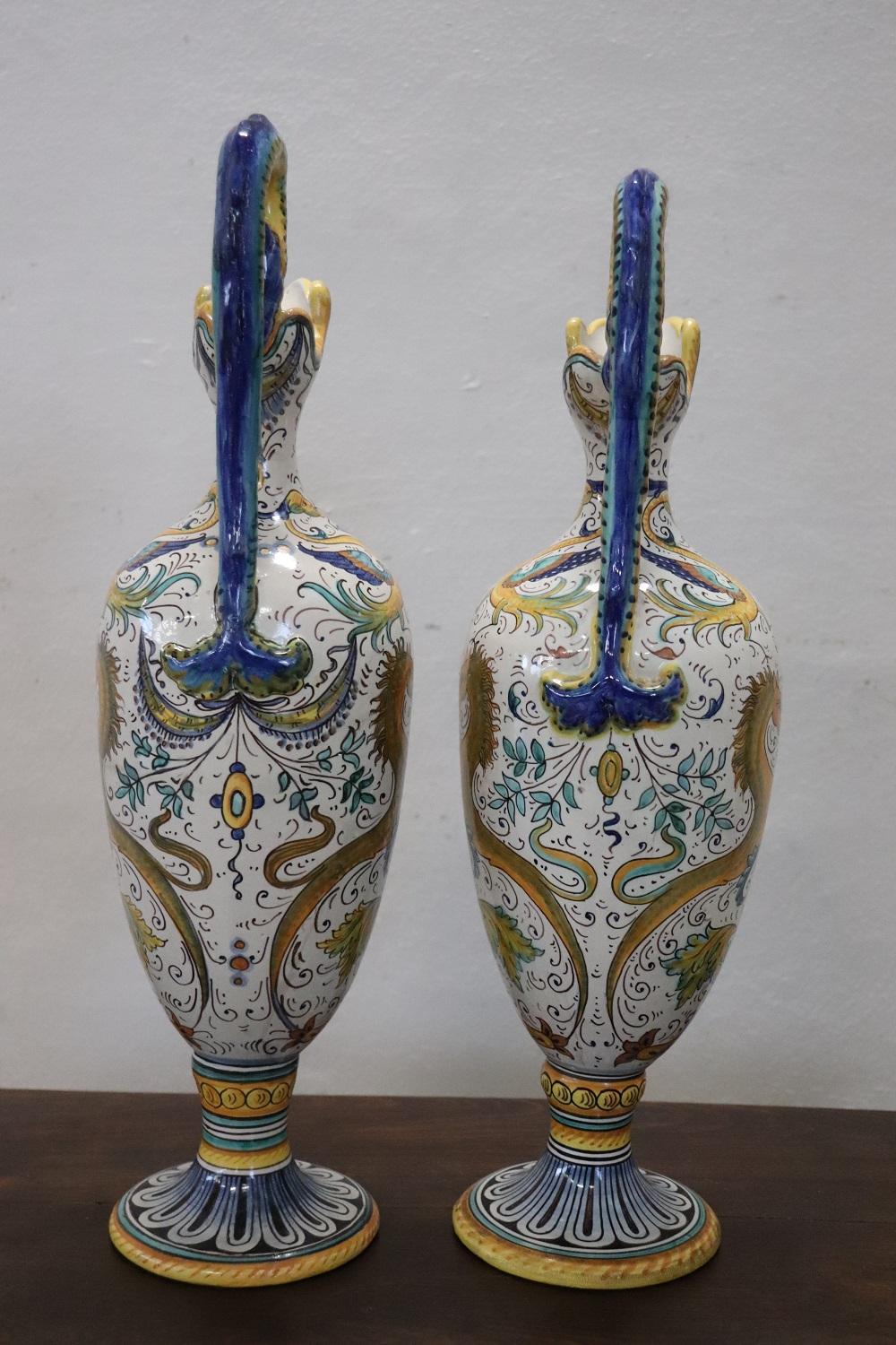 Early 20th Century Italian Deruta Ceramic Amphorae, Set of 2 For Sale 2