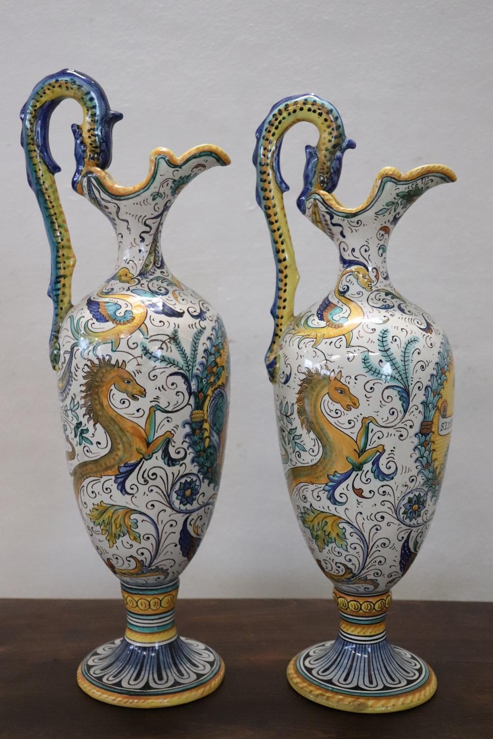Early 20th Century Italian Deruta Ceramic Amphorae, Set of 2 For Sale 3