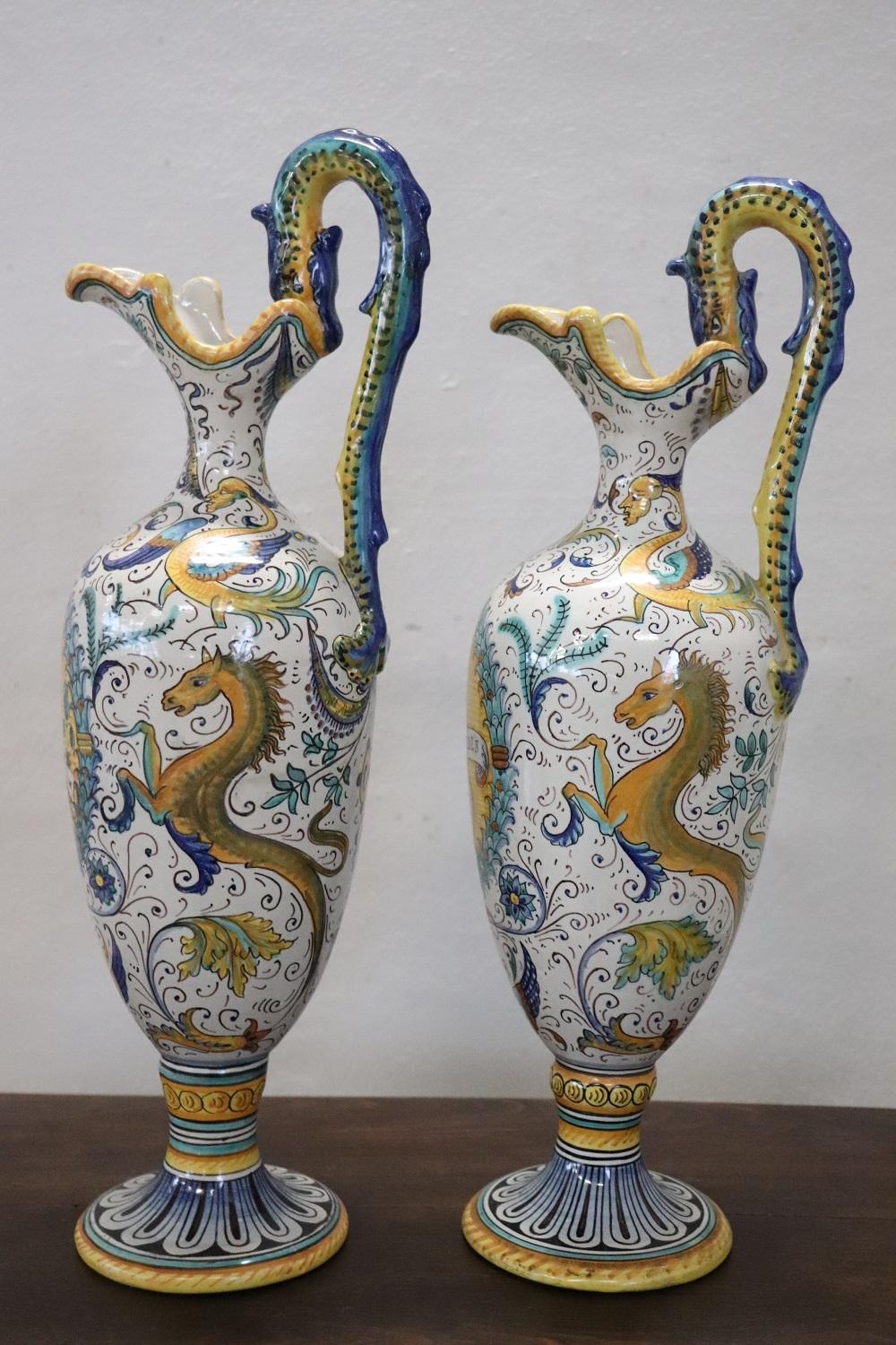 Early 20th Century Italian Deruta Ceramic Amphorae, Set of 2 For Sale 1