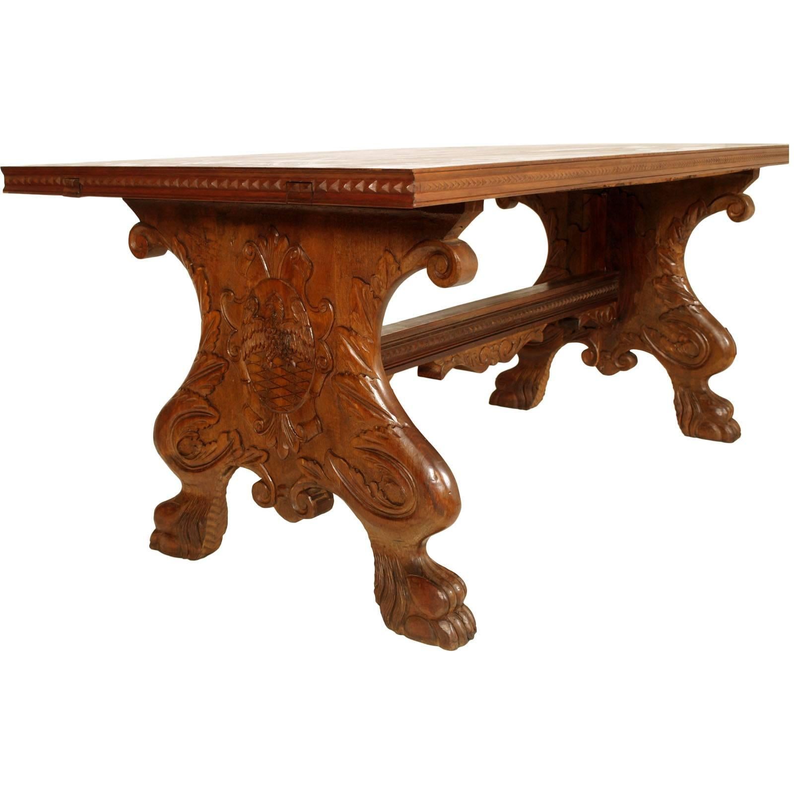 Italian Early 20th Century Tuscany Carved Extendable Walnut Table by Michele Bonciani For Sale