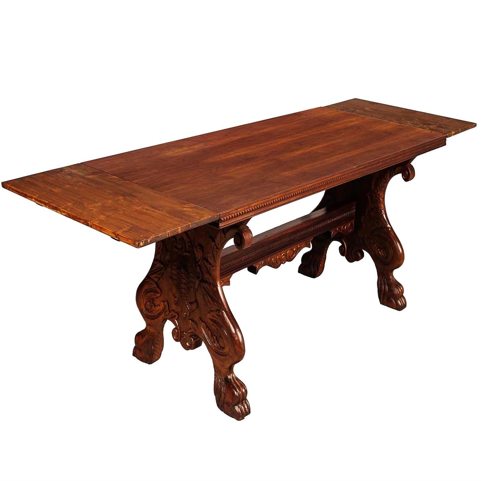 Noyer Table à rallonge extensible en noyer sculpté de Toscane de Michele Bonciani, début du XXe siècle en vente