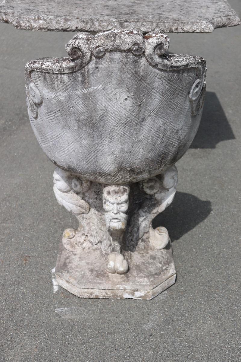 Italienischer Gartentisch des frühen 20. Jahrhunderts mit vier Sesseln (Stein)