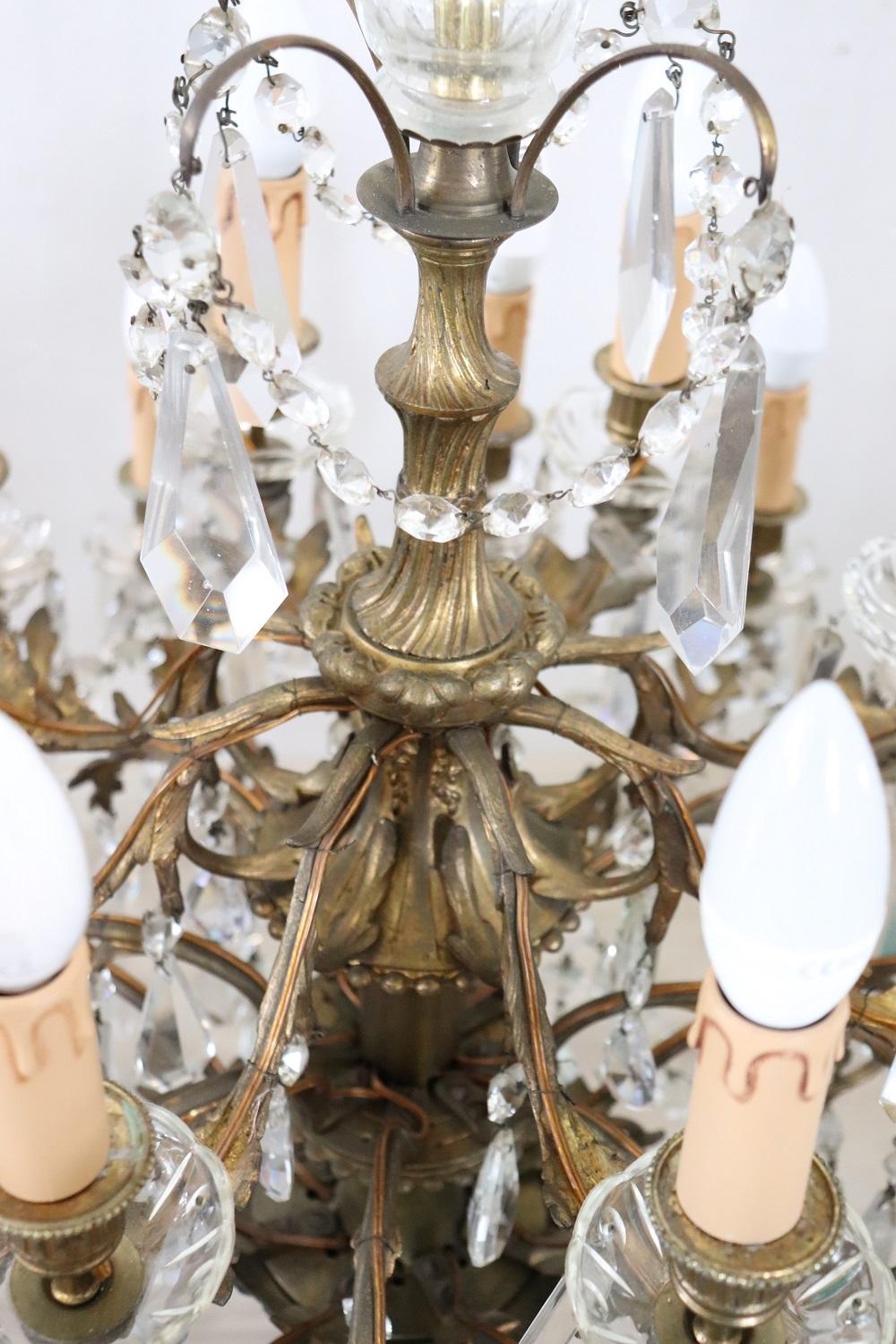 Early 20th Century Italian Gilded Bronze and Crystal Large Chandelier, 24 Bulbs For Sale 3