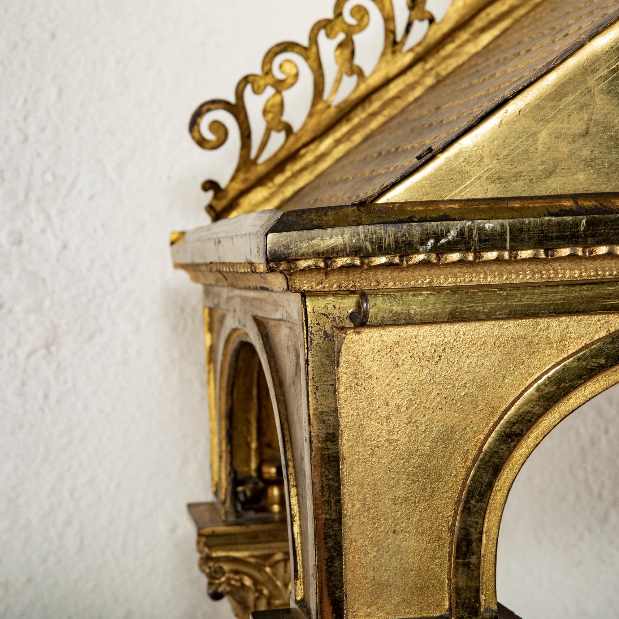 Italienischer Altar- oder Skulpturenständer aus vergoldetem Messing und Holz aus dem frühen 20. im Angebot 2