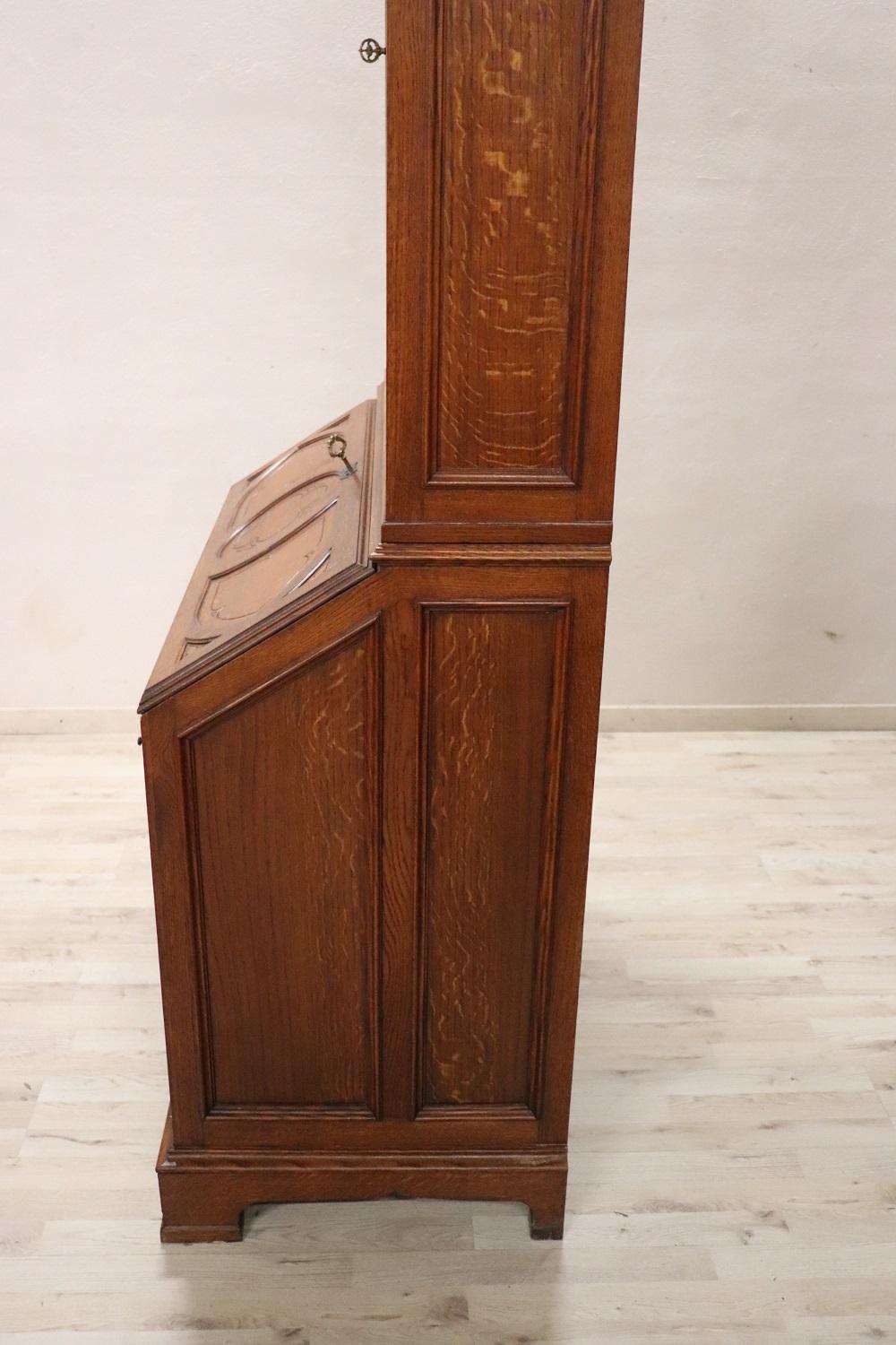 Early 20th Century Italian Gothic Style Solid Oak Wood Cabinet For Sale 12