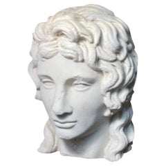 Sculture figurative in pietra