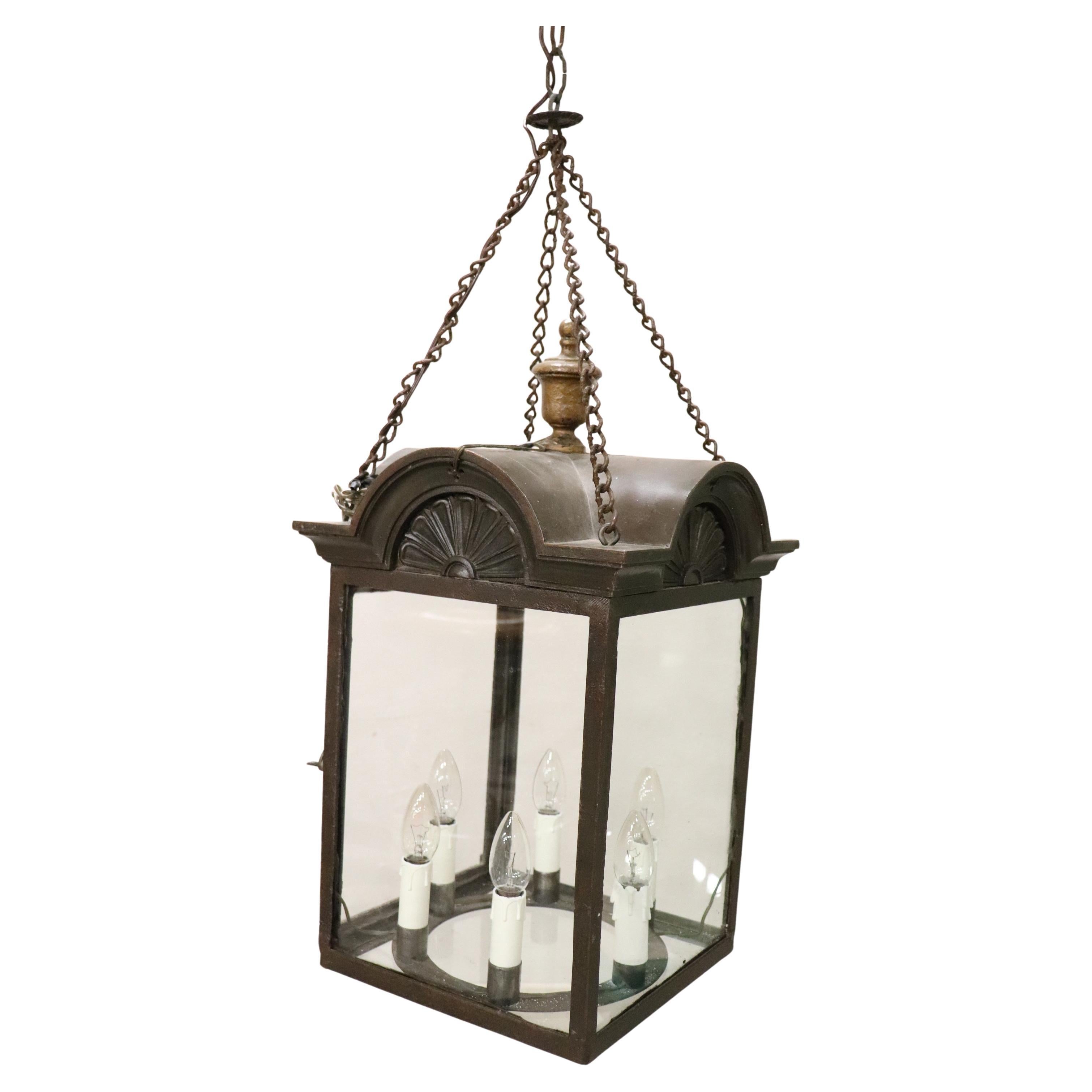 Lanterne italienne en fer du début du 20e siècle
