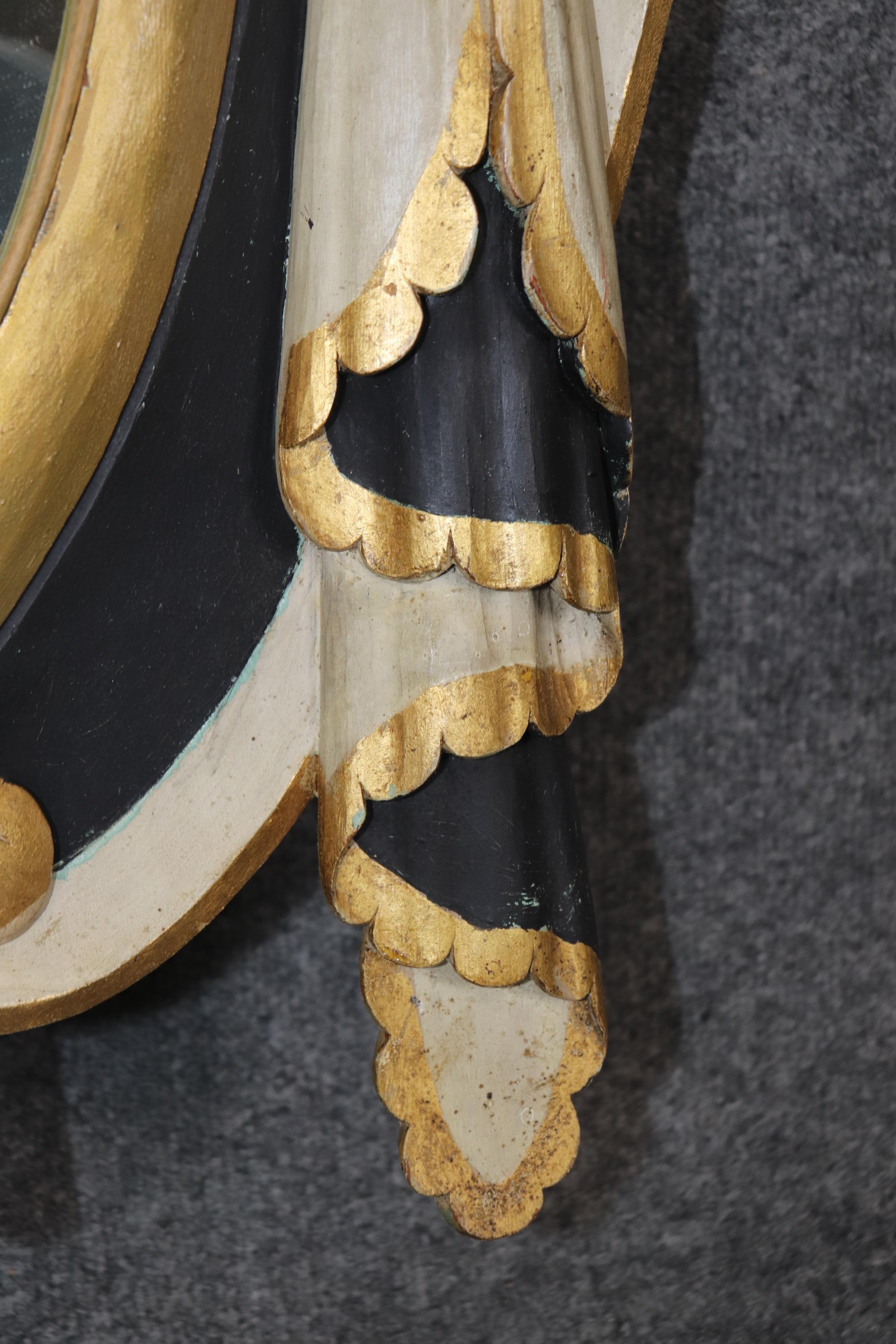 Anfang des 20. Jahrhunderts Italienische Leinen Fold geschnitzt Polychromed gotischen Spiegel (Frühes 20. Jahrhundert) im Angebot