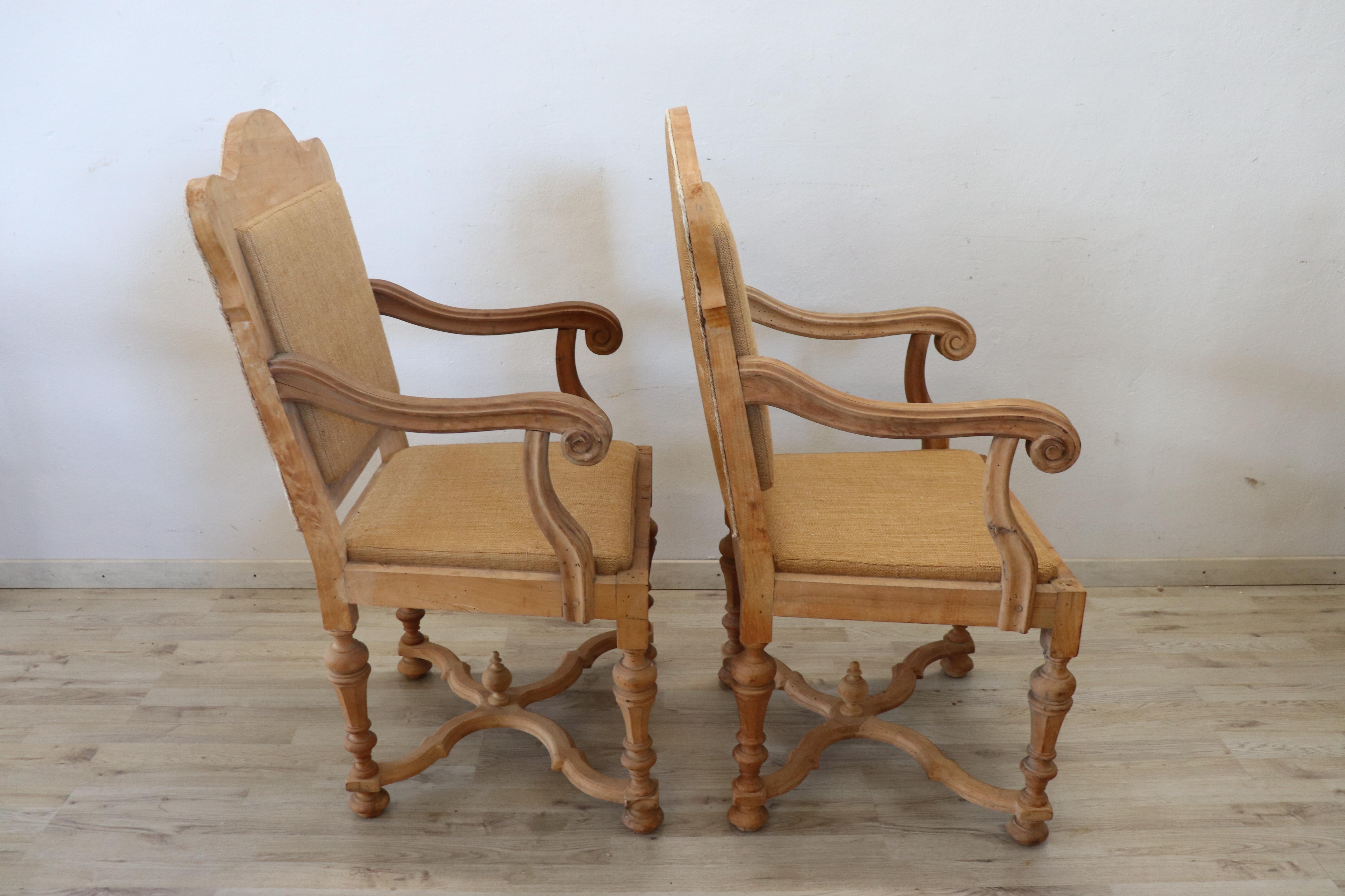 Early 20th Century Italian Louis XIV Style Poplar Wood Pair of Armchairs For Sale 5
