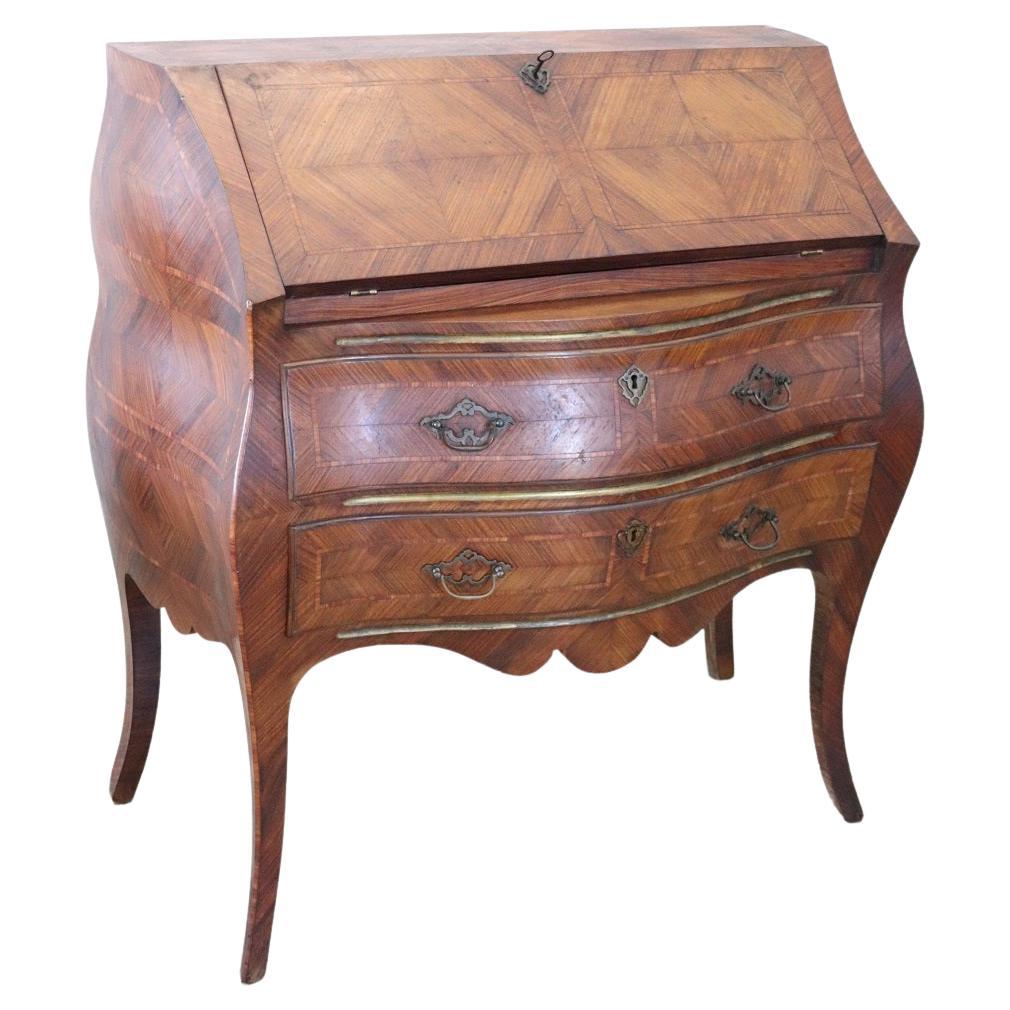 Meuble de rangement italien de style Louis XV du début du XXe siècle avec bureau à écrire en vente