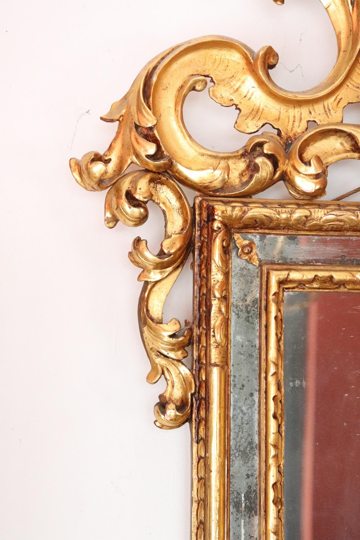 Early 20th Century Italian Louis XV Style Carved and Gilded Wood Wall Mirror 1